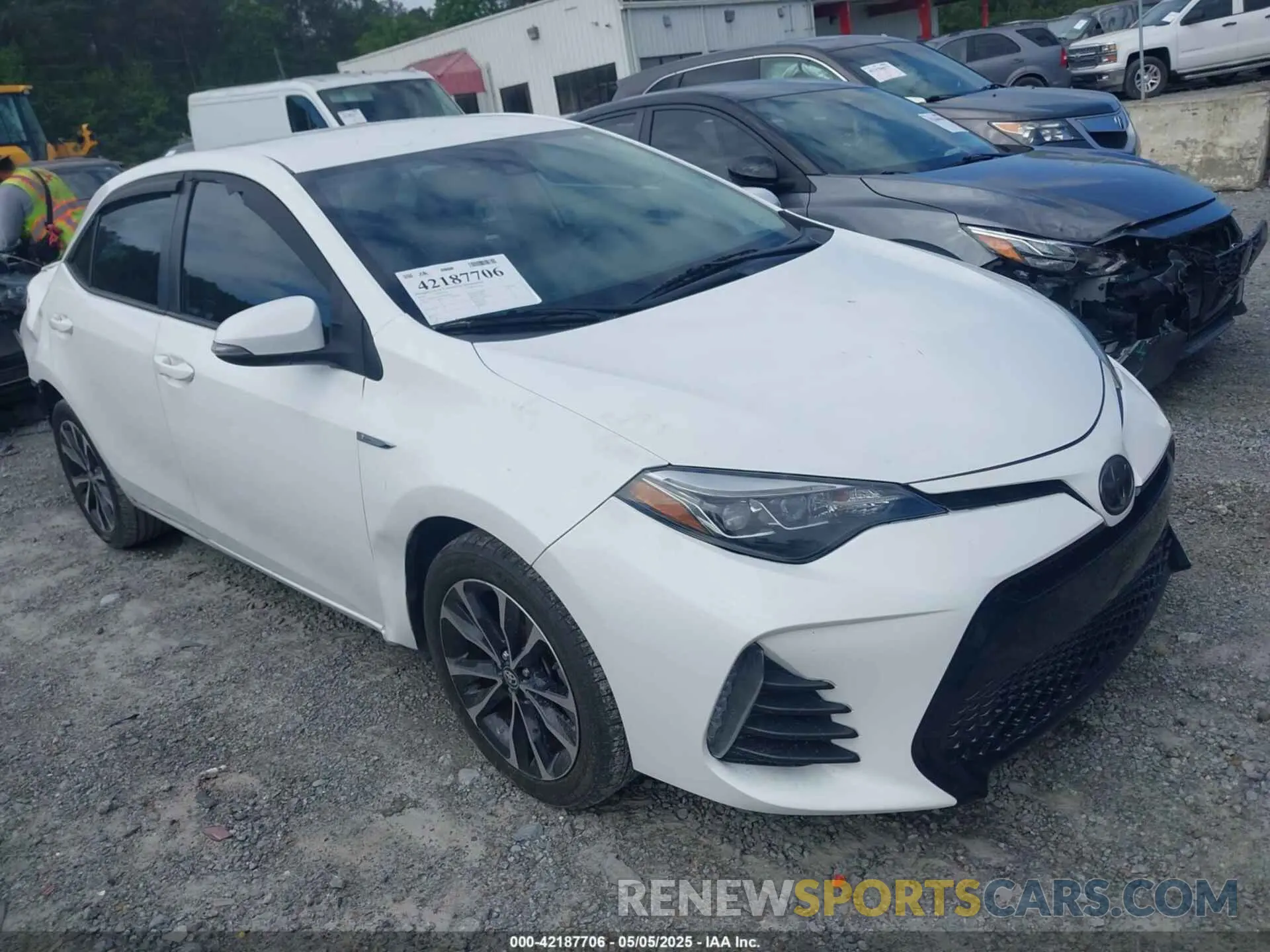 1 Photograph of a damaged car 5YFBURHE4KP887208 TOYOTA COROLLA 2019