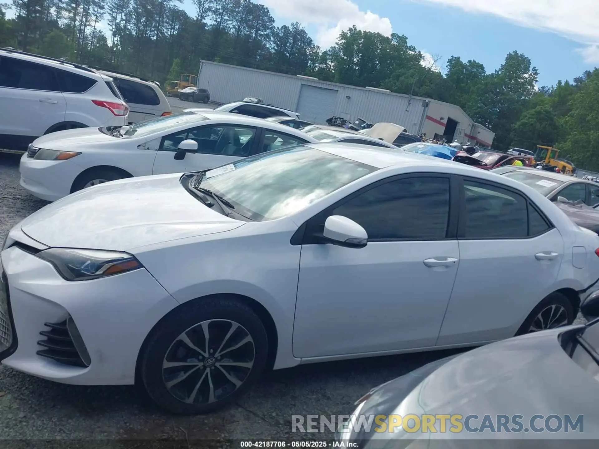 14 Photograph of a damaged car 5YFBURHE4KP887208 TOYOTA COROLLA 2019