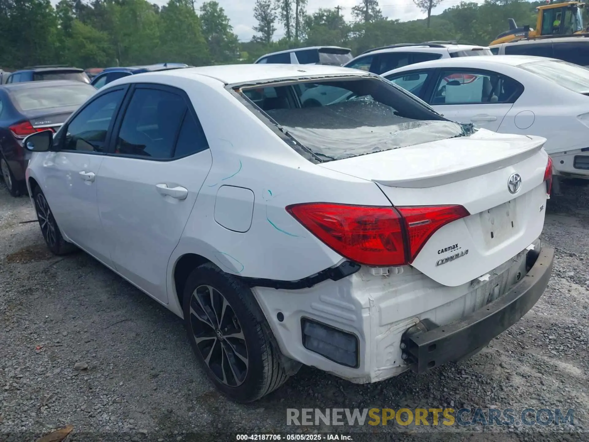 3 Photograph of a damaged car 5YFBURHE4KP887208 TOYOTA COROLLA 2019