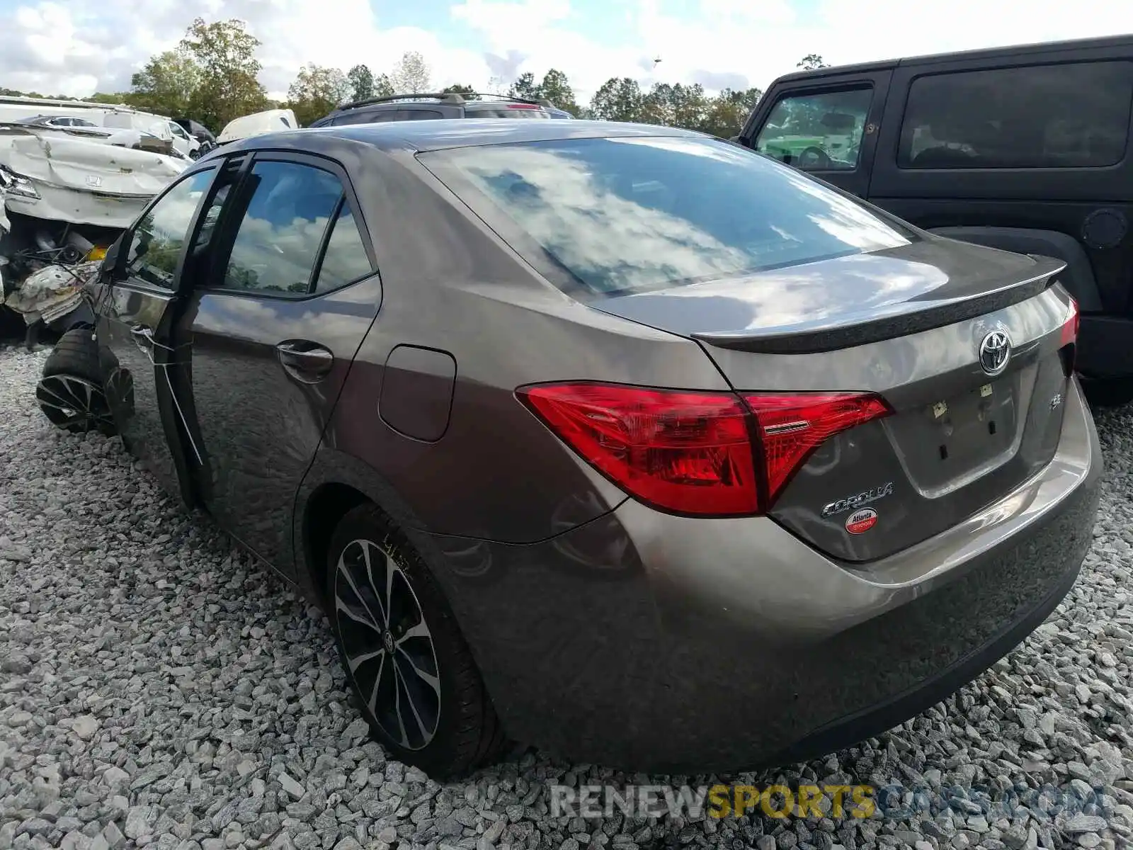 3 Photograph of a damaged car 5YFBURHE4KP889556 TOYOTA COROLLA 2019