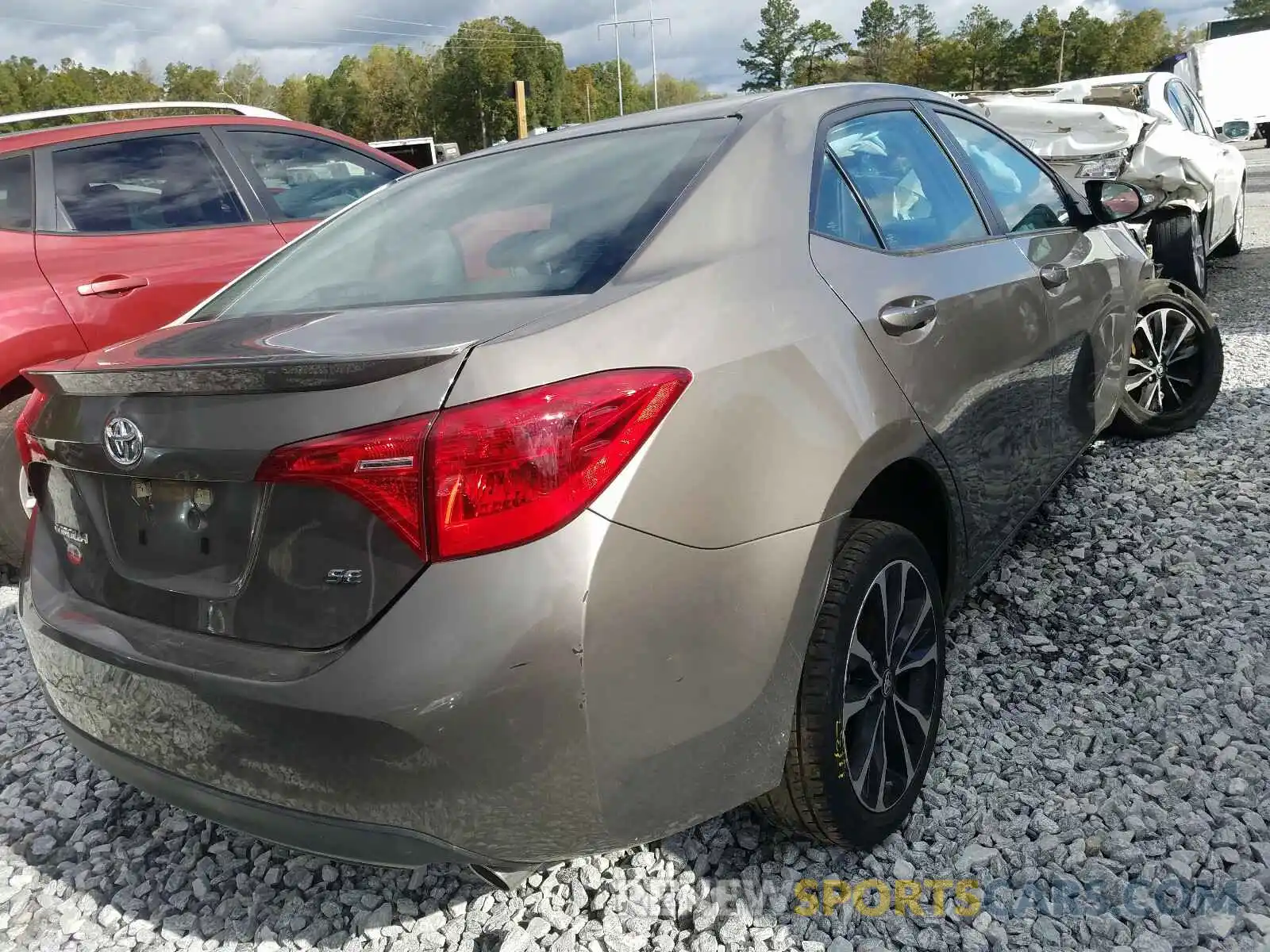 4 Photograph of a damaged car 5YFBURHE4KP889556 TOYOTA COROLLA 2019