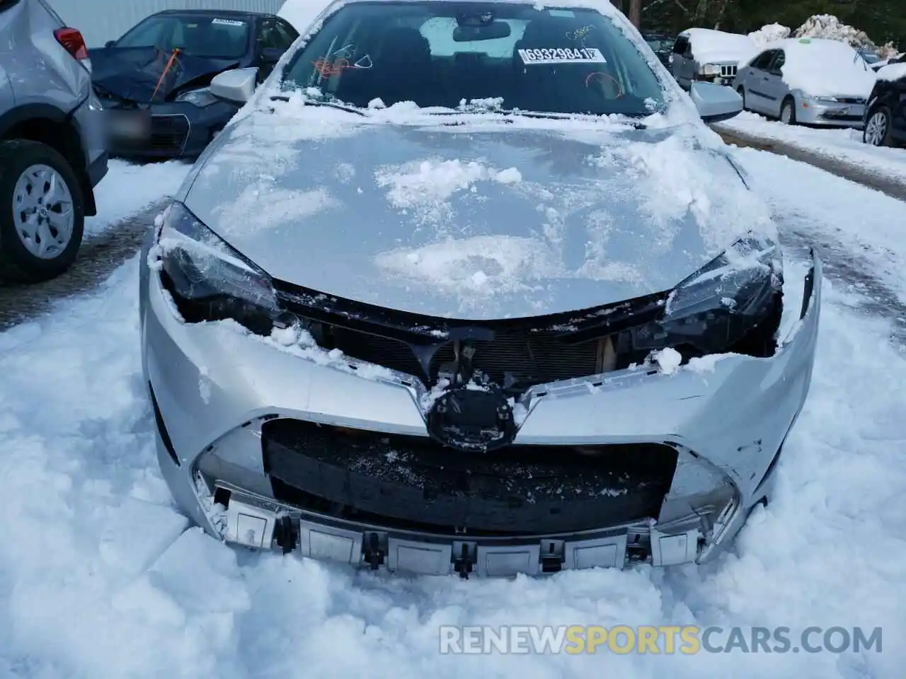 9 Photograph of a damaged car 5YFBURHE4KP889945 TOYOTA COROLLA 2019