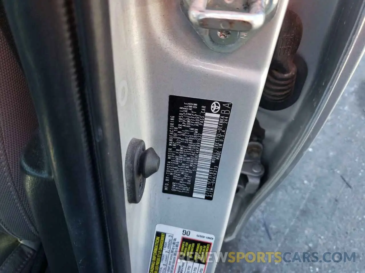 12 Photograph of a damaged car 5YFBURHE4KP891632 TOYOTA COROLLA 2019