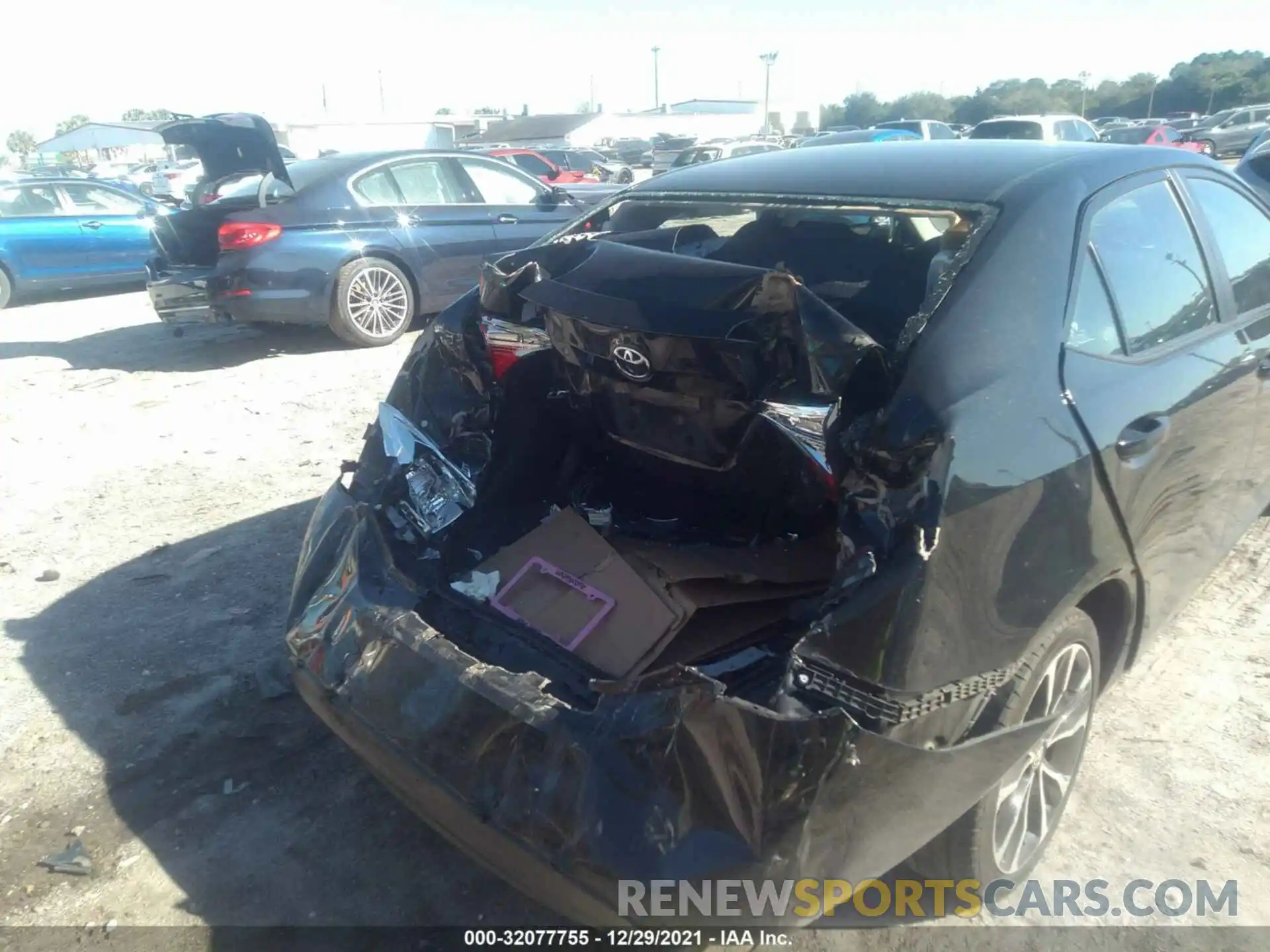 6 Photograph of a damaged car 5YFBURHE4KP895616 TOYOTA COROLLA 2019