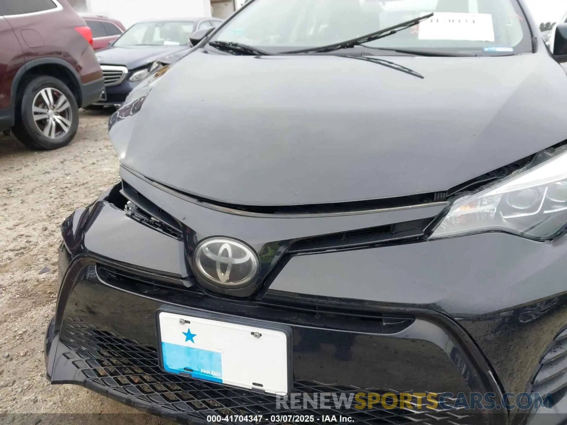 19 Photograph of a damaged car 5YFBURHE4KP895647 TOYOTA COROLLA 2019