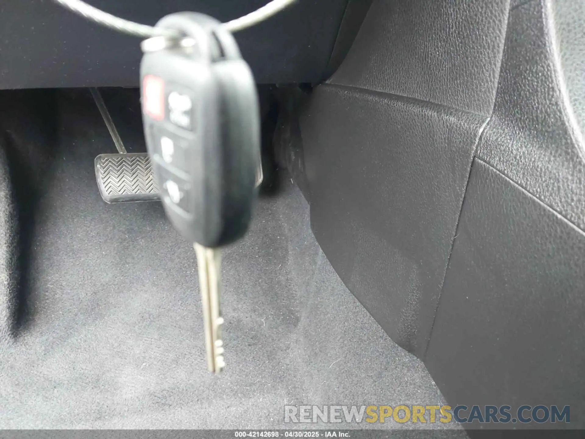 11 Photograph of a damaged car 5YFBURHE4KP898466 TOYOTA COROLLA 2019