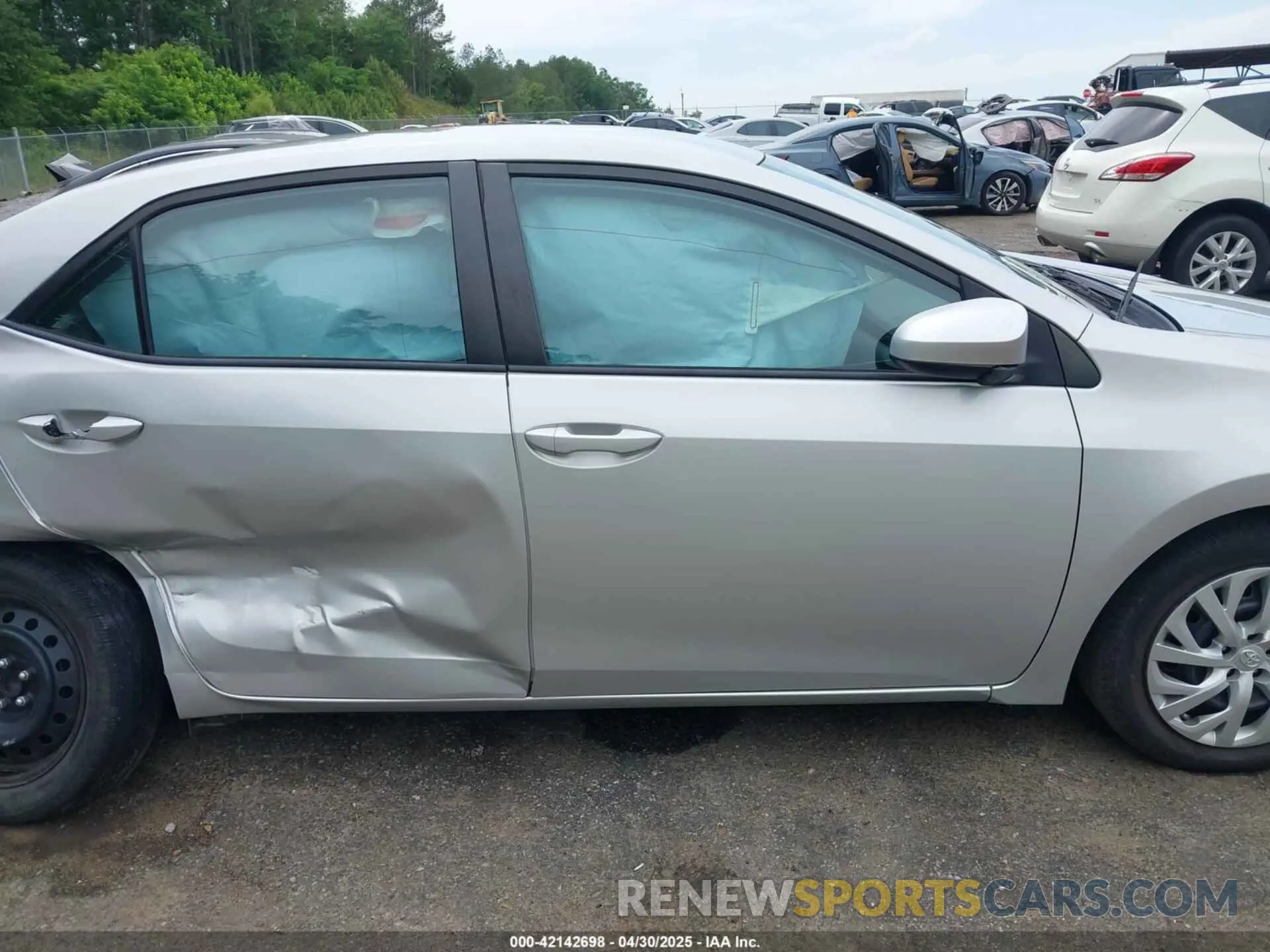 14 Photograph of a damaged car 5YFBURHE4KP898466 TOYOTA COROLLA 2019