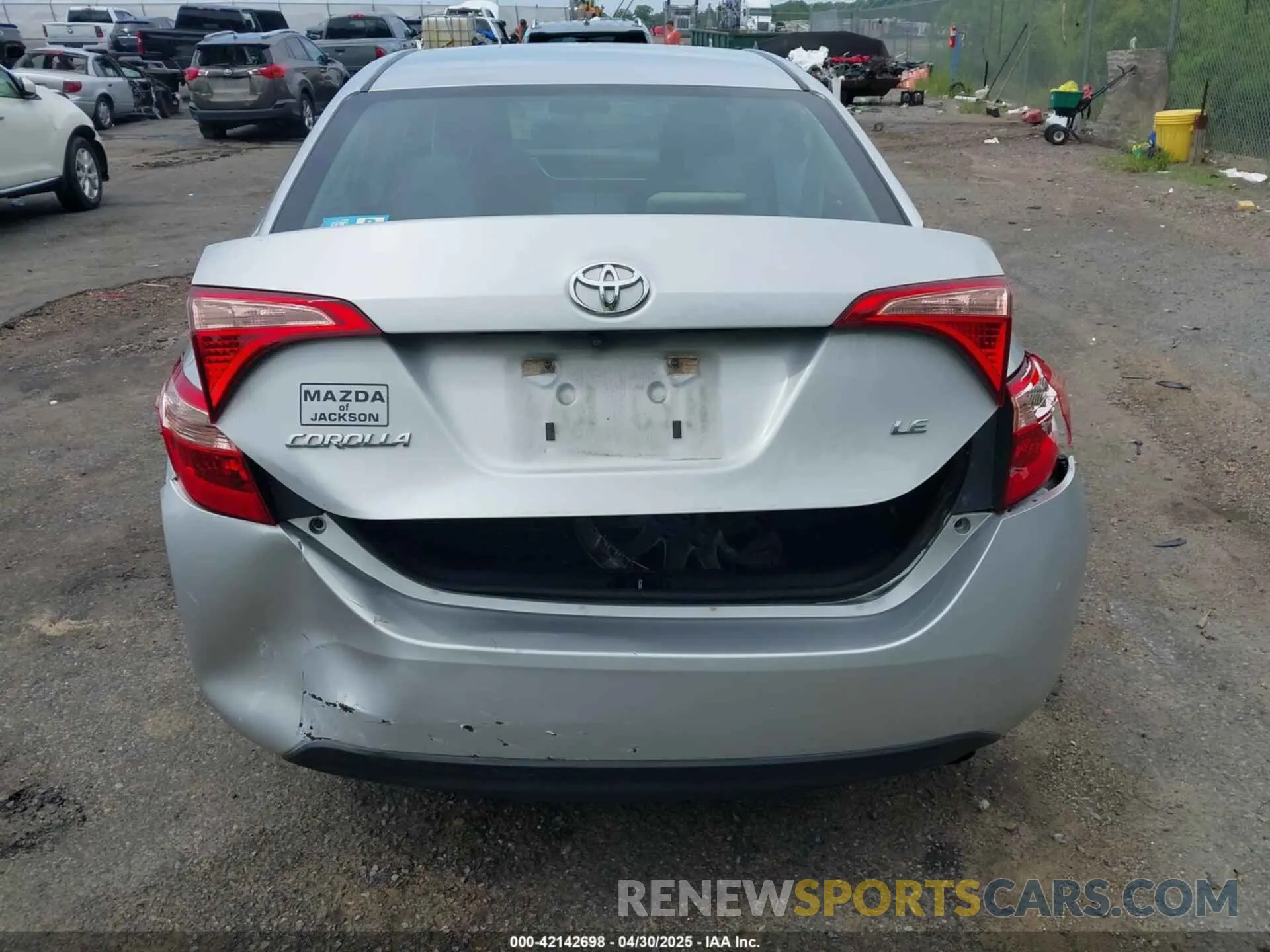 18 Photograph of a damaged car 5YFBURHE4KP898466 TOYOTA COROLLA 2019