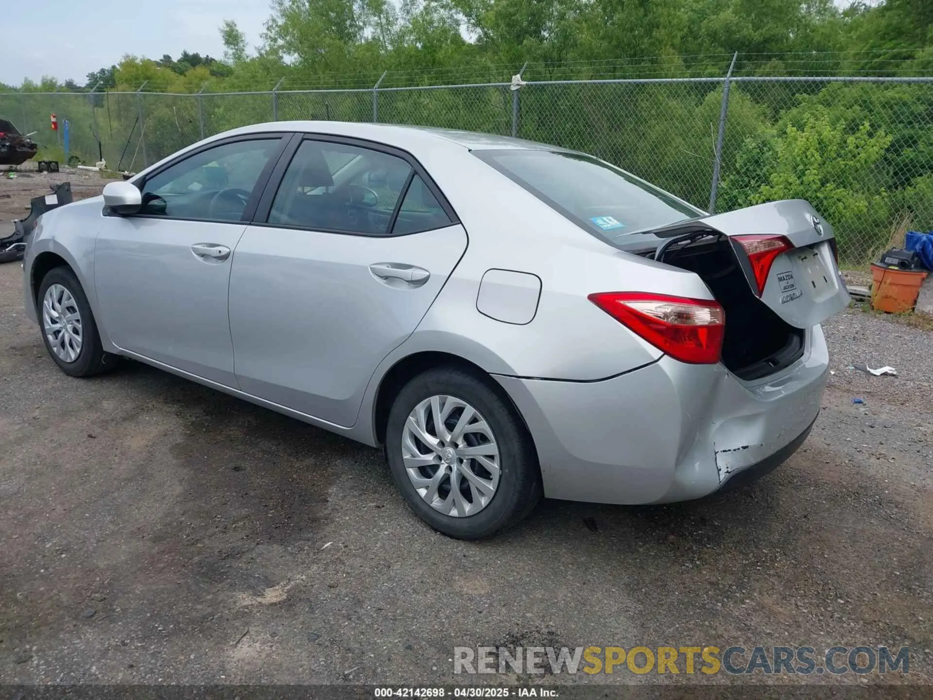 3 Photograph of a damaged car 5YFBURHE4KP898466 TOYOTA COROLLA 2019