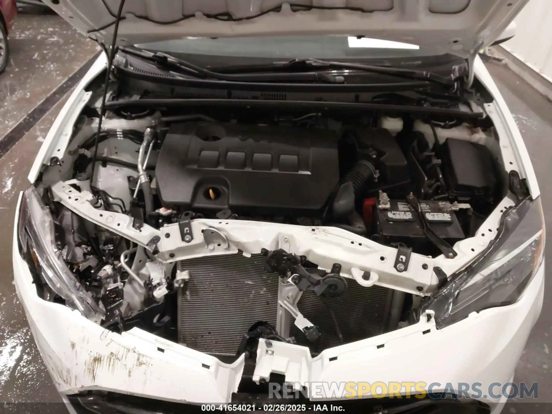 10 Photograph of a damaged car 5YFBURHE4KP904766 TOYOTA COROLLA 2019