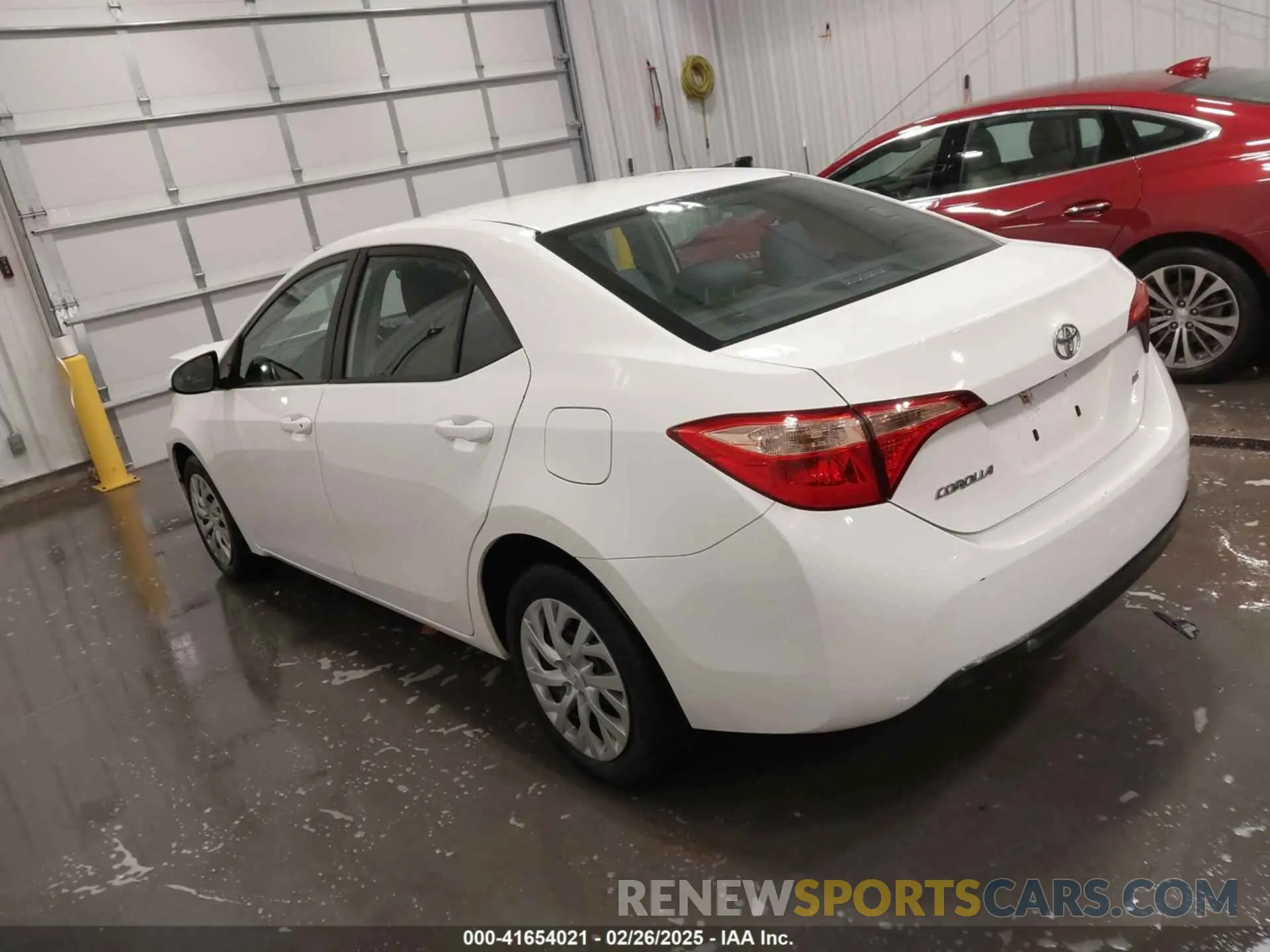 3 Photograph of a damaged car 5YFBURHE4KP904766 TOYOTA COROLLA 2019