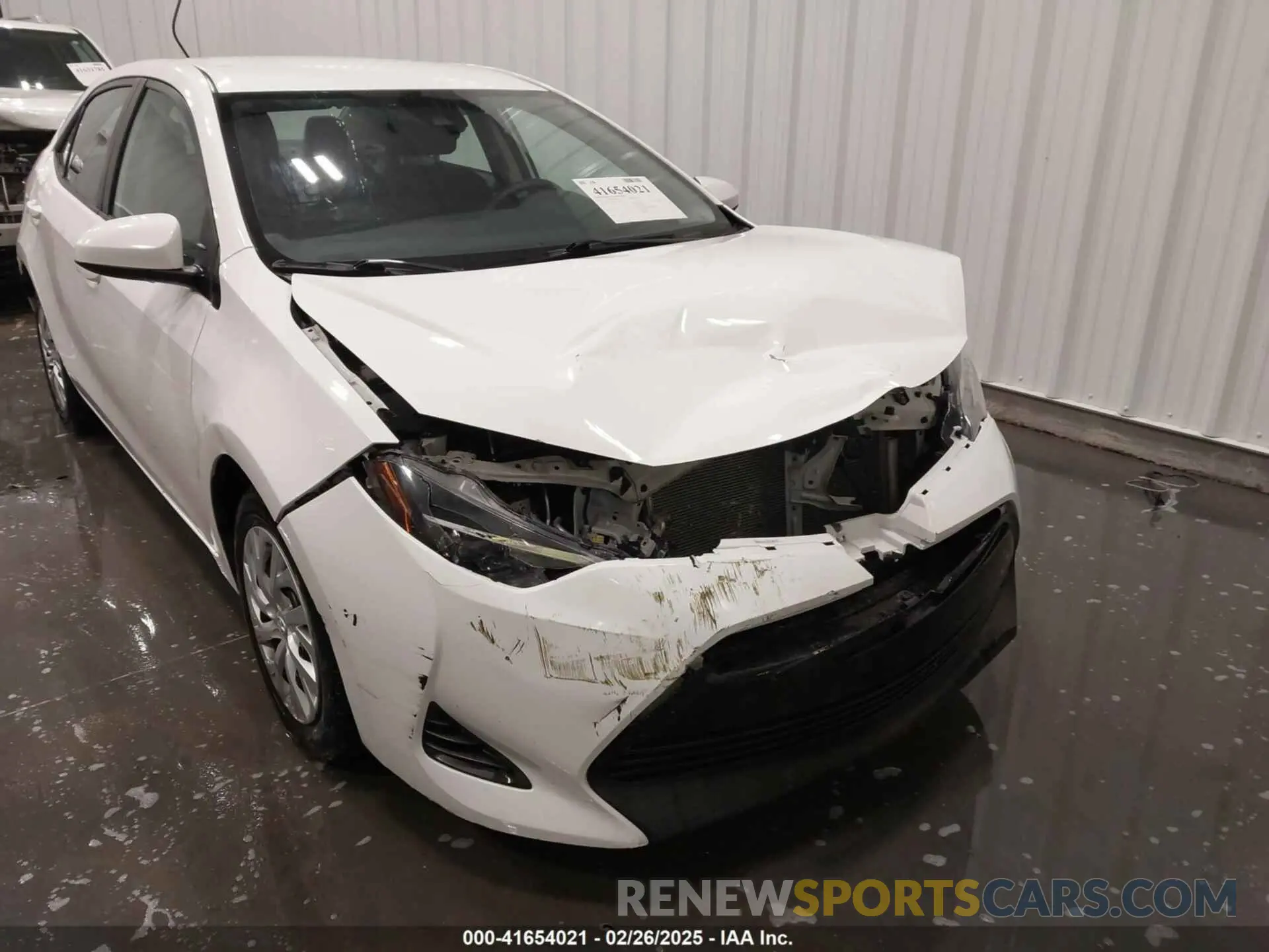 6 Photograph of a damaged car 5YFBURHE4KP904766 TOYOTA COROLLA 2019