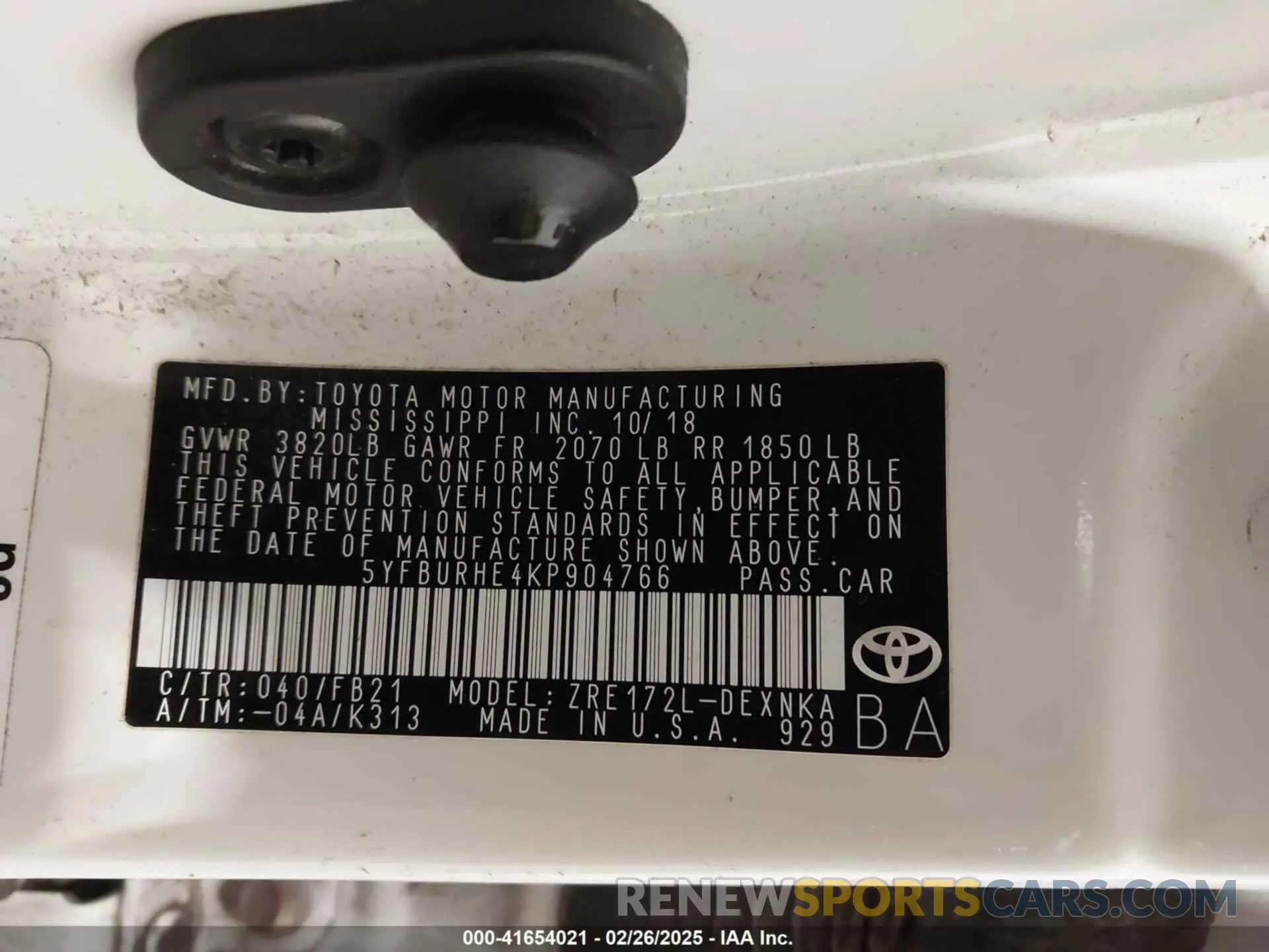 9 Photograph of a damaged car 5YFBURHE4KP904766 TOYOTA COROLLA 2019