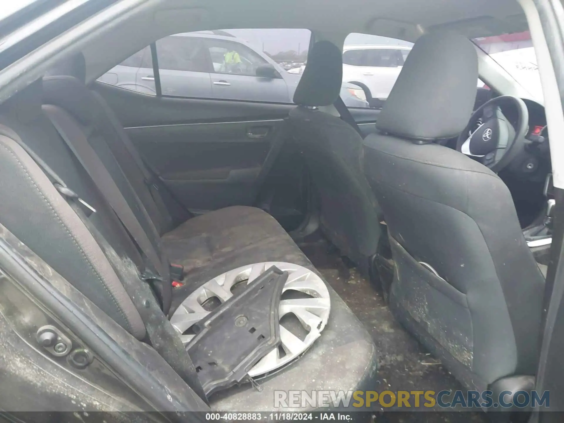 8 Photograph of a damaged car 5YFBURHE4KP905206 TOYOTA COROLLA 2019