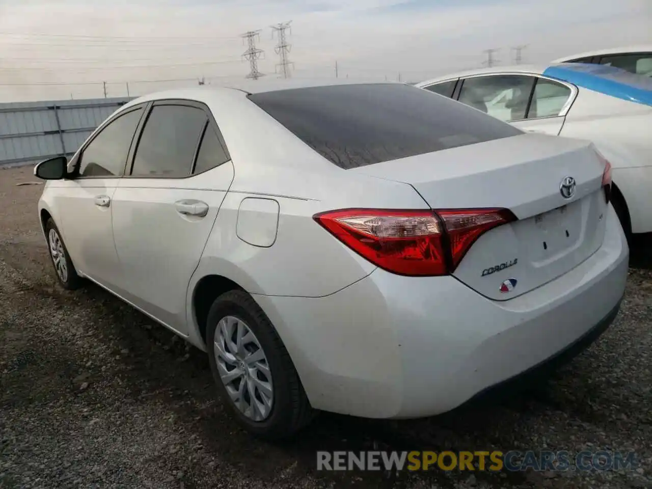 3 Photograph of a damaged car 5YFBURHE4KP905366 TOYOTA COROLLA 2019