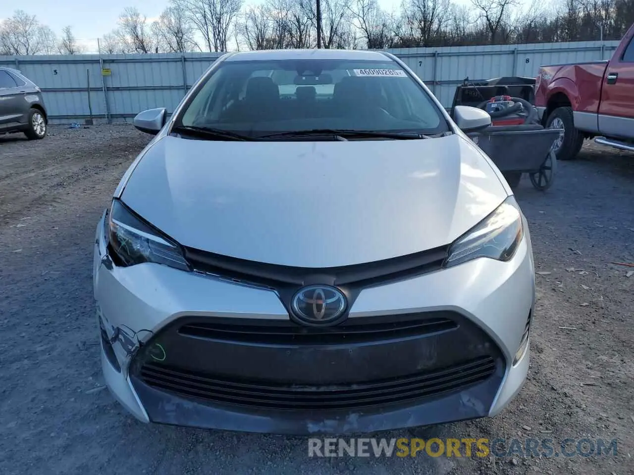 5 Photograph of a damaged car 5YFBURHE4KP905674 TOYOTA COROLLA 2019