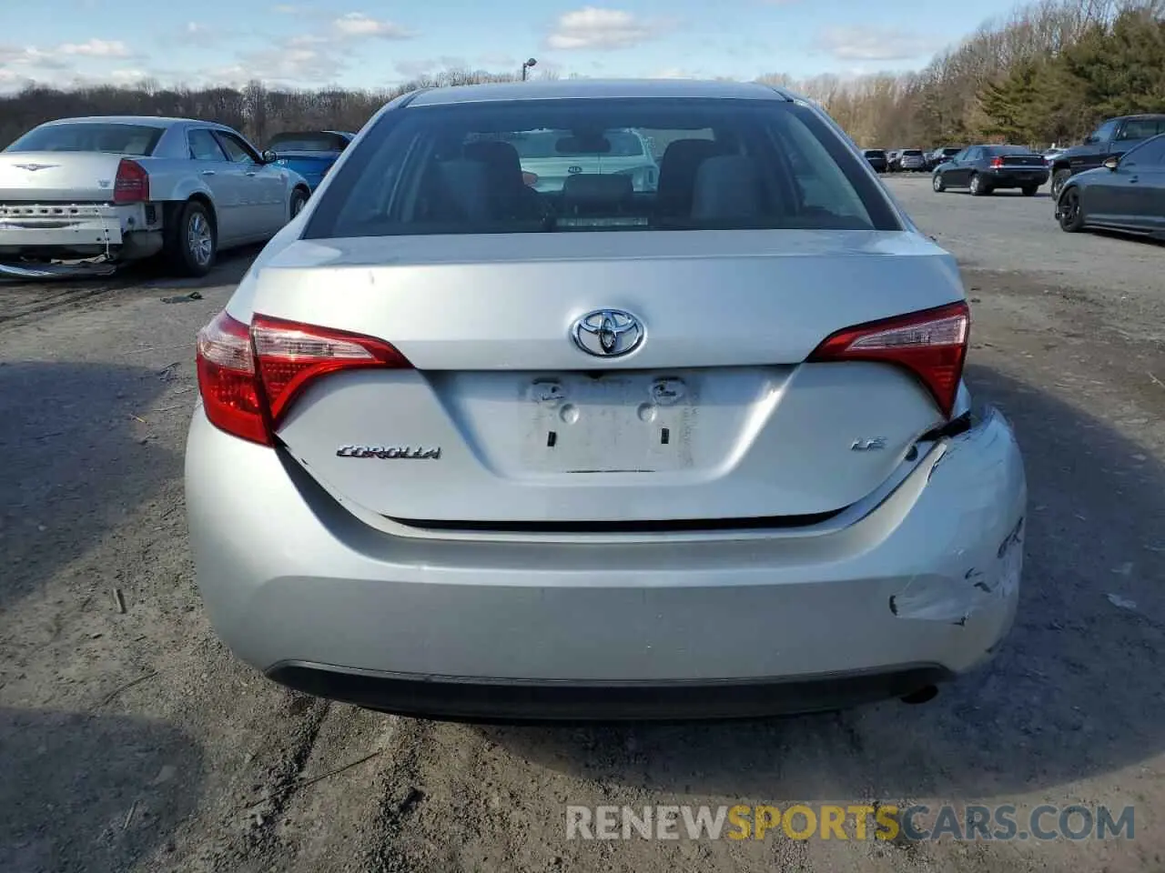 6 Photograph of a damaged car 5YFBURHE4KP905674 TOYOTA COROLLA 2019