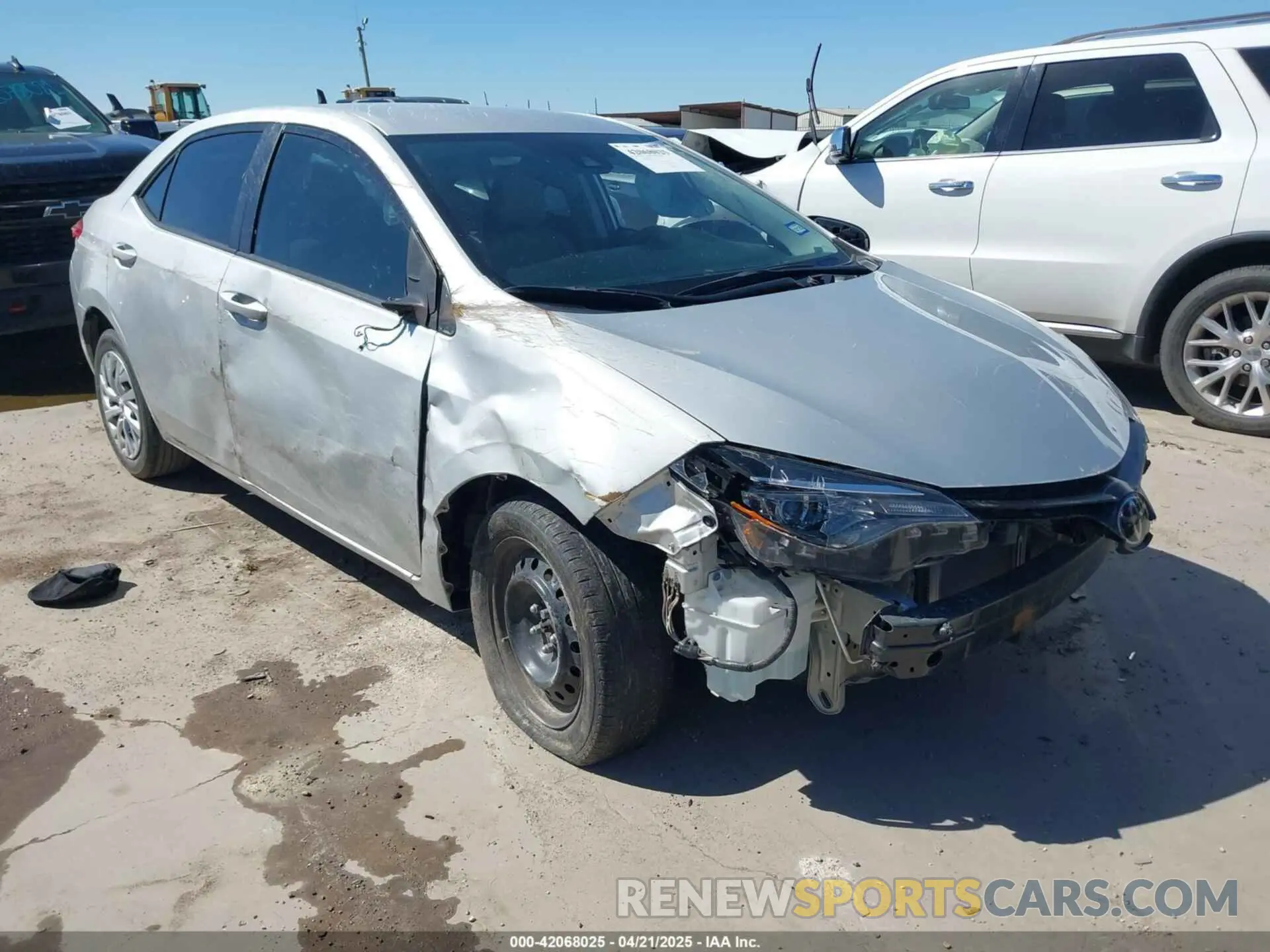 1 Photograph of a damaged car 5YFBURHE4KP907117 TOYOTA COROLLA 2019