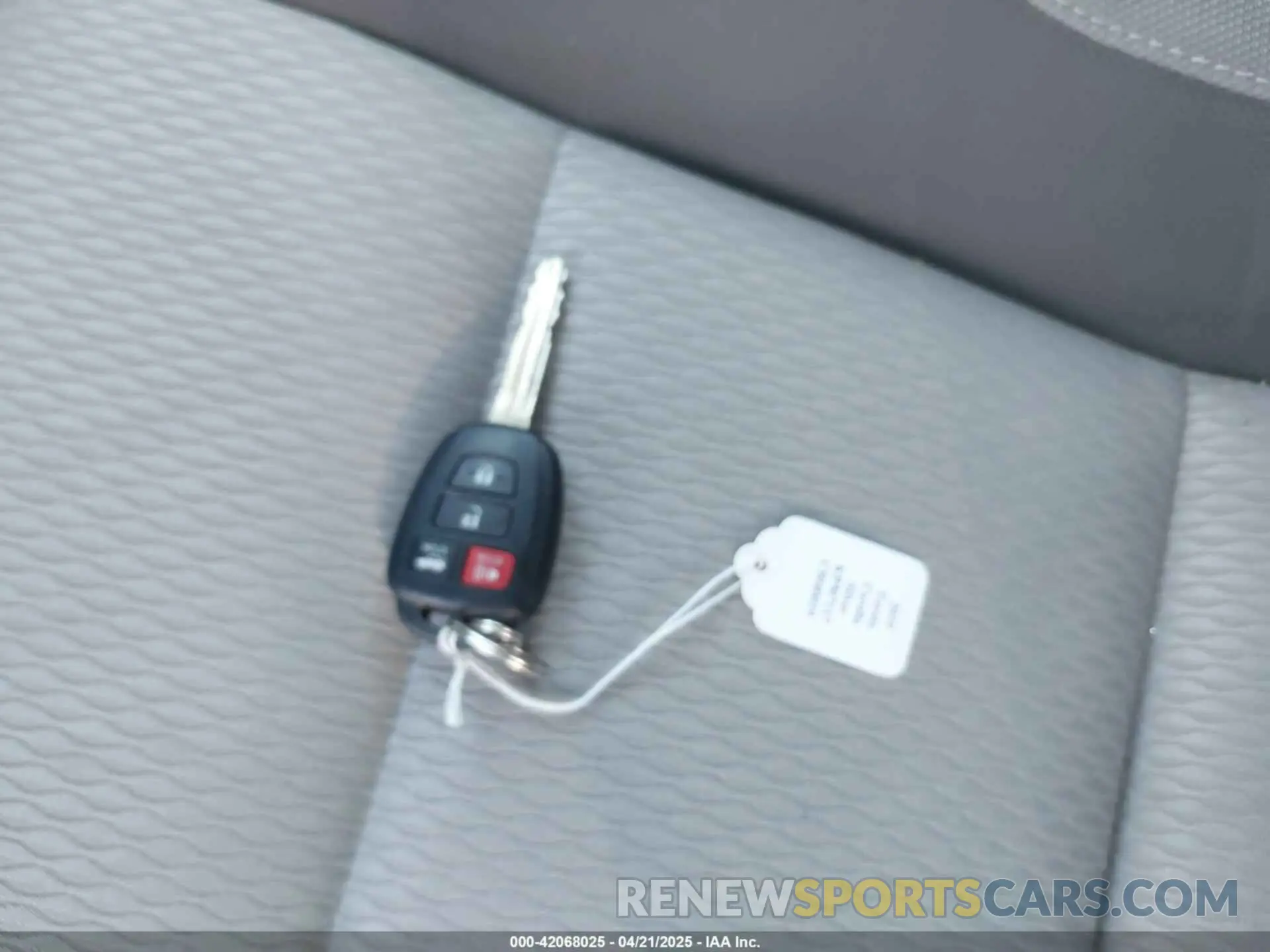 11 Photograph of a damaged car 5YFBURHE4KP907117 TOYOTA COROLLA 2019