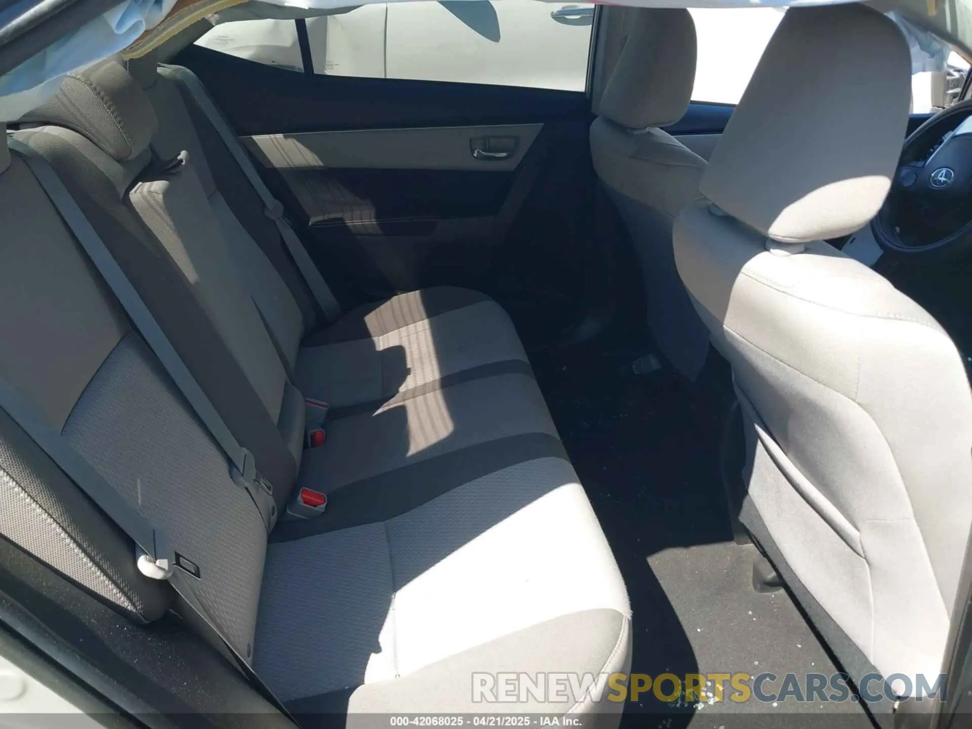 8 Photograph of a damaged car 5YFBURHE4KP907117 TOYOTA COROLLA 2019