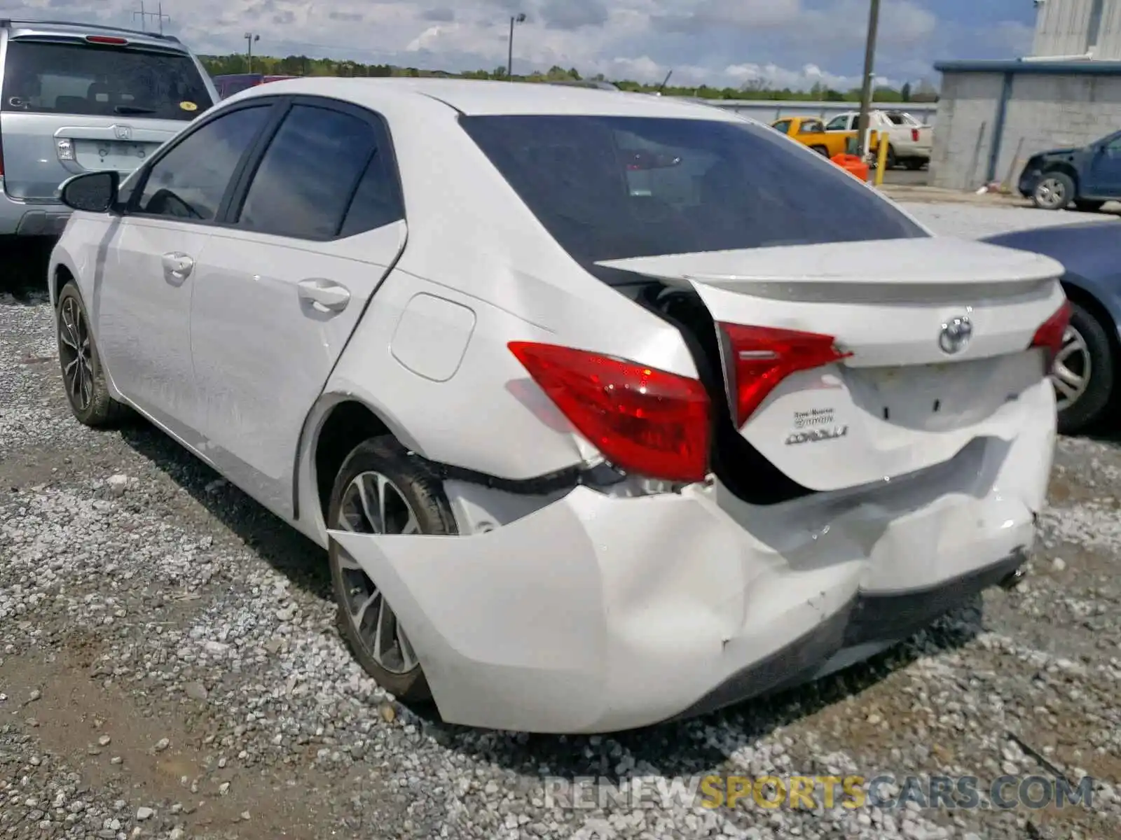 3 Photograph of a damaged car 5YFBURHE4KP914598 TOYOTA COROLLA 2019