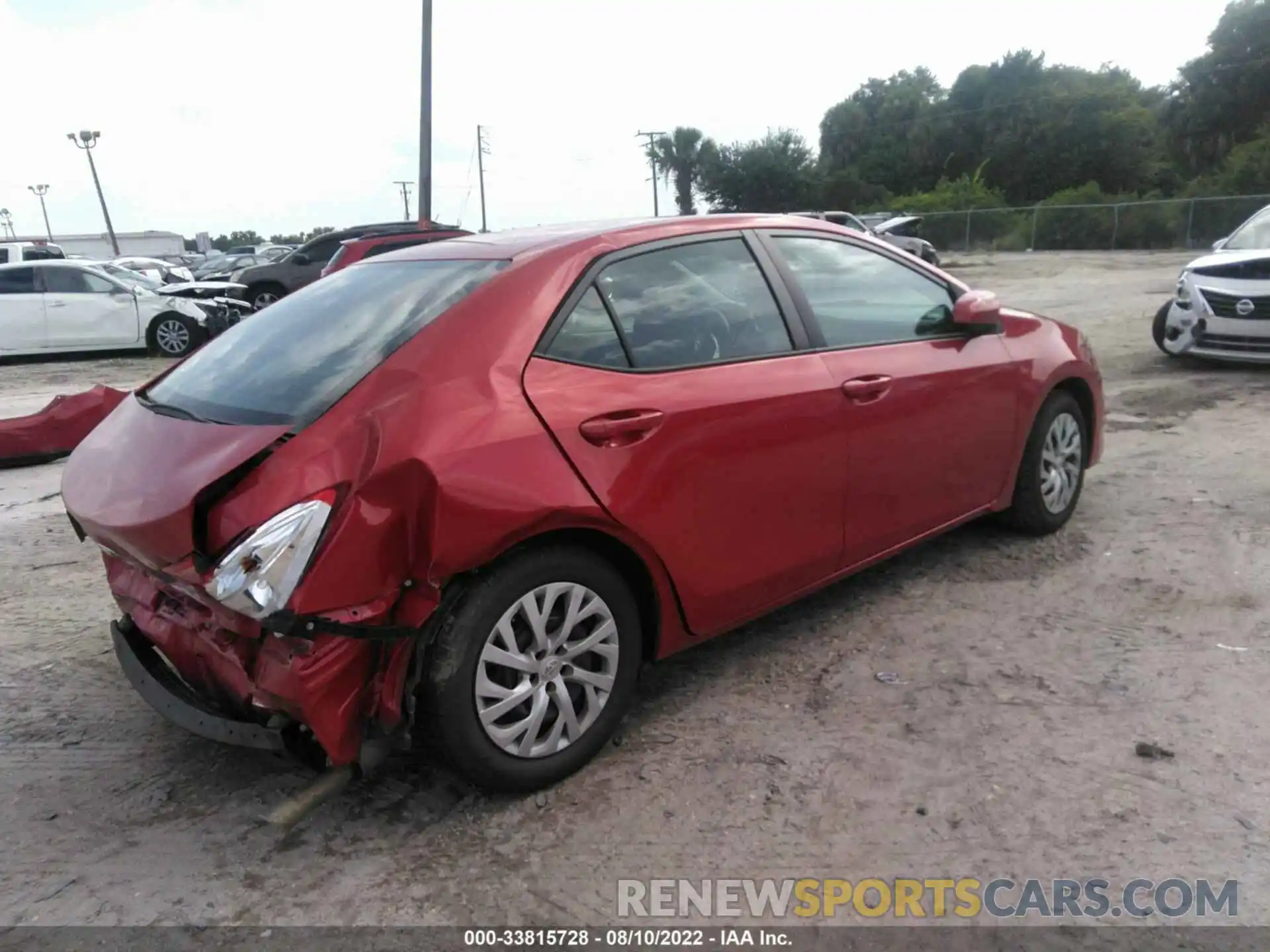 4 Photograph of a damaged car 5YFBURHE4KP921521 TOYOTA COROLLA 2019