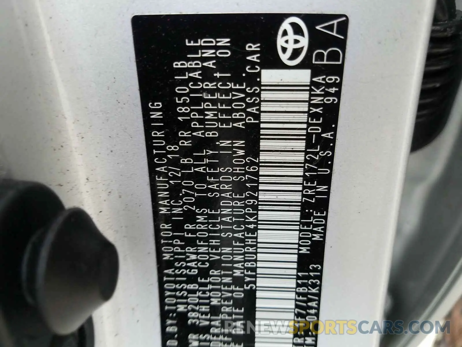 10 Photograph of a damaged car 5YFBURHE4KP921762 TOYOTA COROLLA 2019