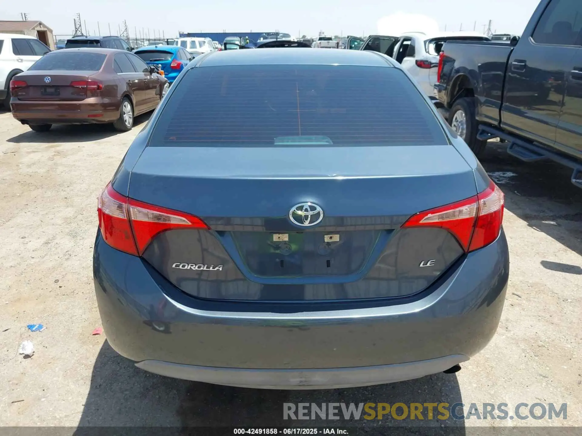 16 Photograph of a damaged car 5YFBURHE4KP923611 TOYOTA COROLLA 2019