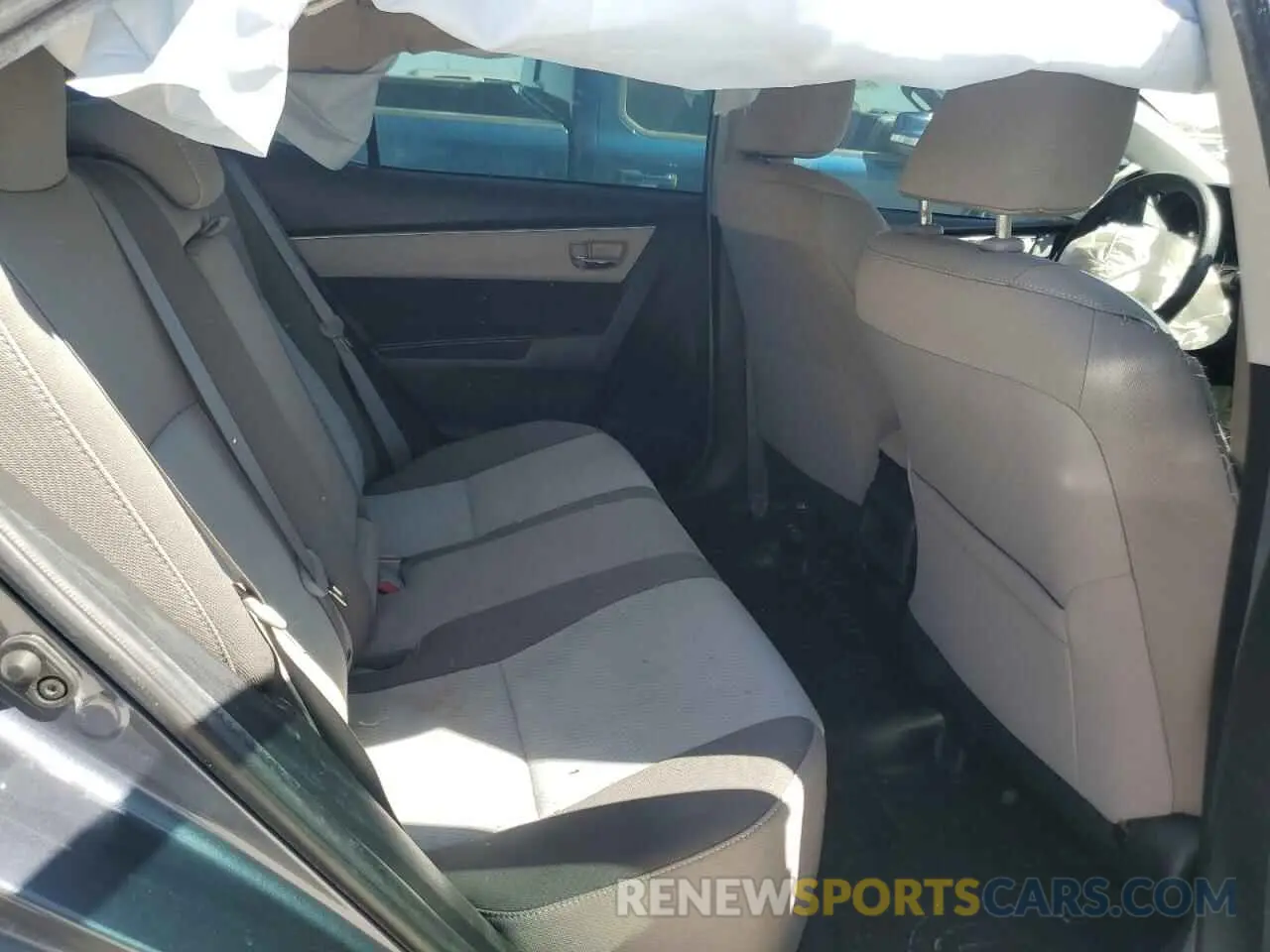 10 Photograph of a damaged car 5YFBURHE4KP929053 TOYOTA COROLLA 2019