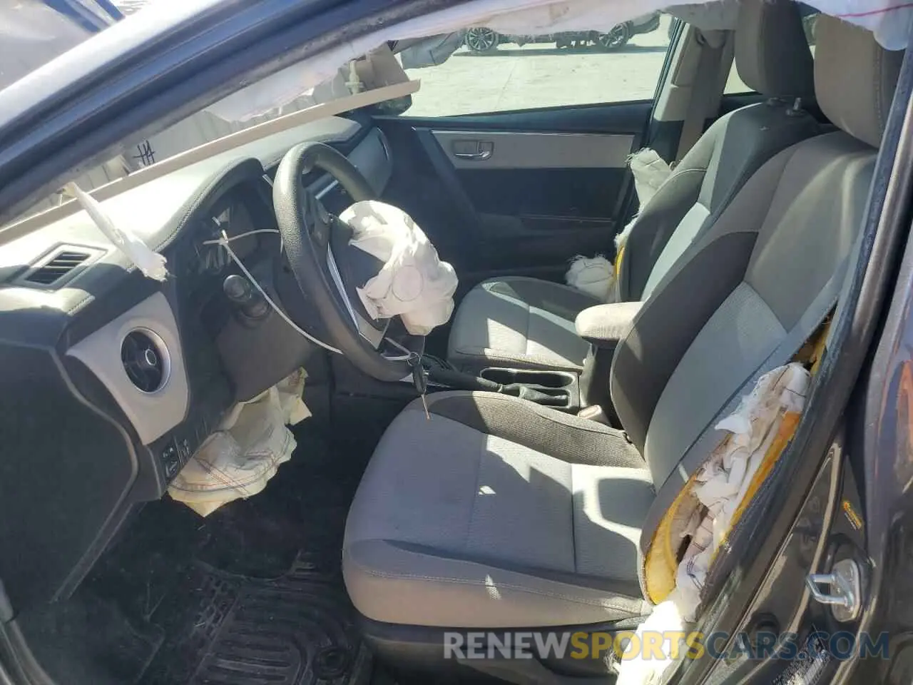 7 Photograph of a damaged car 5YFBURHE4KP929053 TOYOTA COROLLA 2019