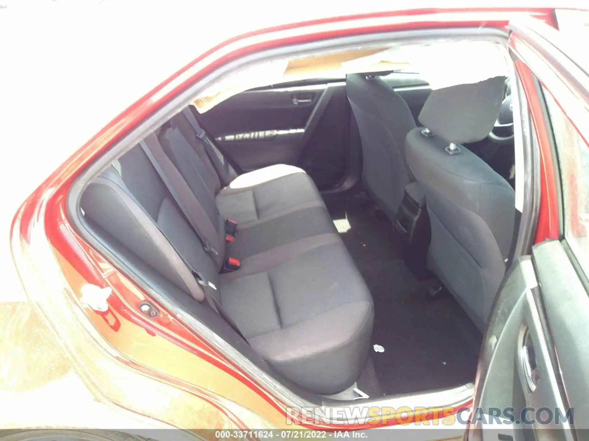 8 Photograph of a damaged car 5YFBURHE4KP929229 TOYOTA COROLLA 2019