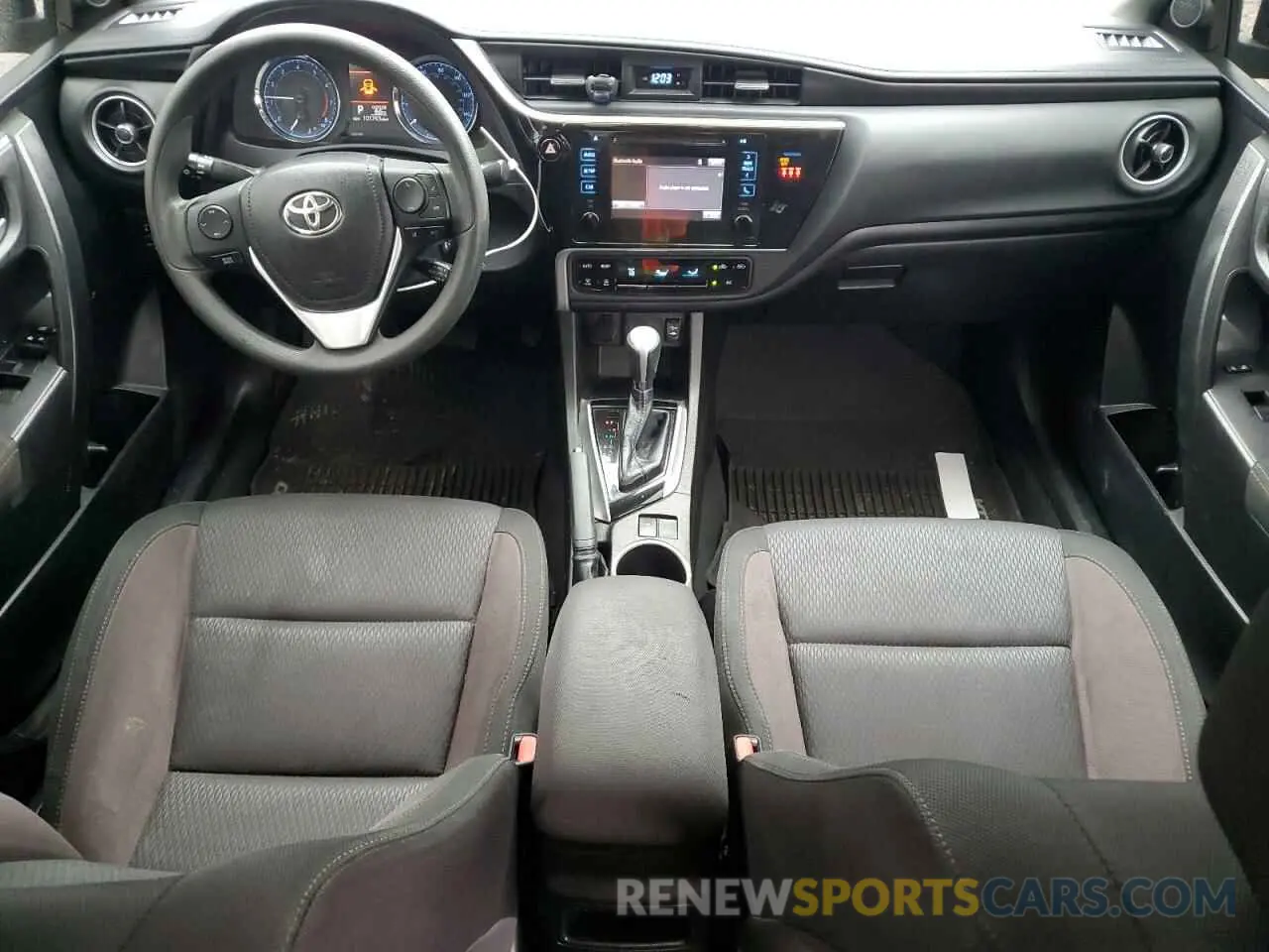 8 Photograph of a damaged car 5YFBURHE4KP933989 TOYOTA COROLLA 2019