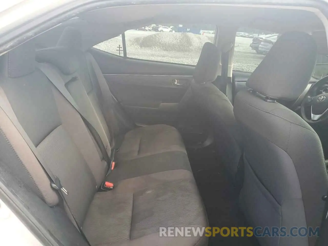 10 Photograph of a damaged car 5YFBURHE4KP936505 TOYOTA COROLLA 2019