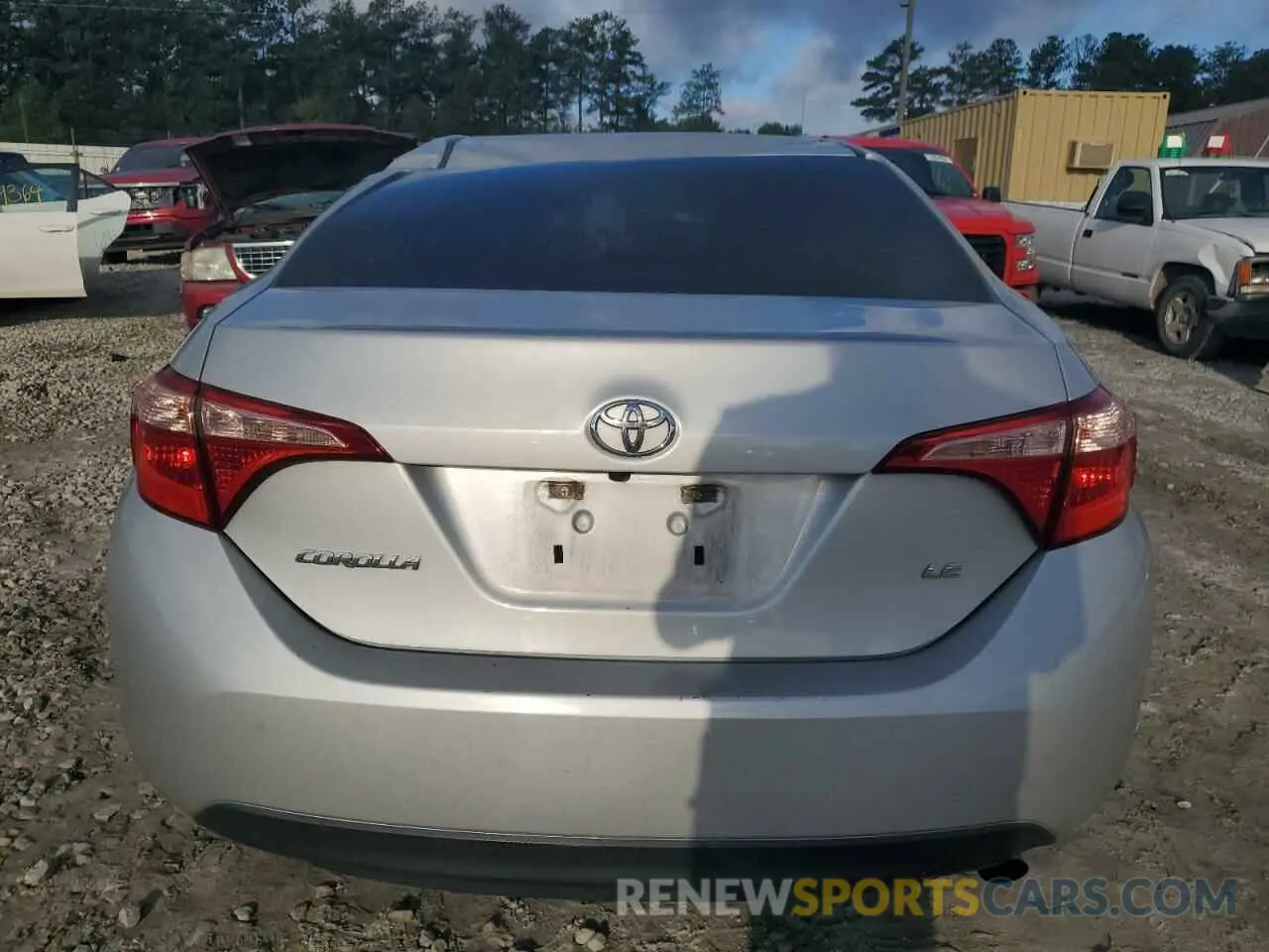 6 Photograph of a damaged car 5YFBURHE4KP936505 TOYOTA COROLLA 2019