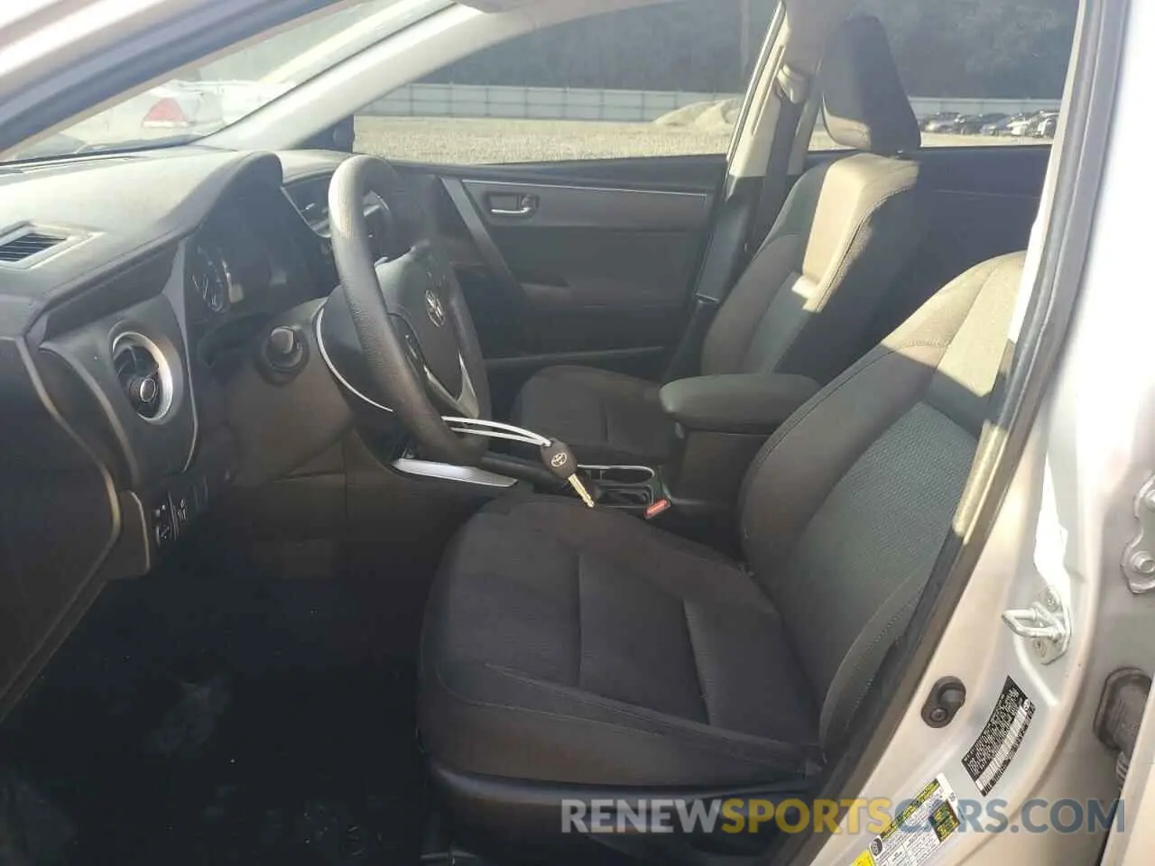 7 Photograph of a damaged car 5YFBURHE4KP936505 TOYOTA COROLLA 2019