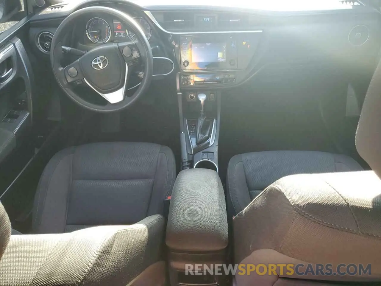 8 Photograph of a damaged car 5YFBURHE4KP936505 TOYOTA COROLLA 2019