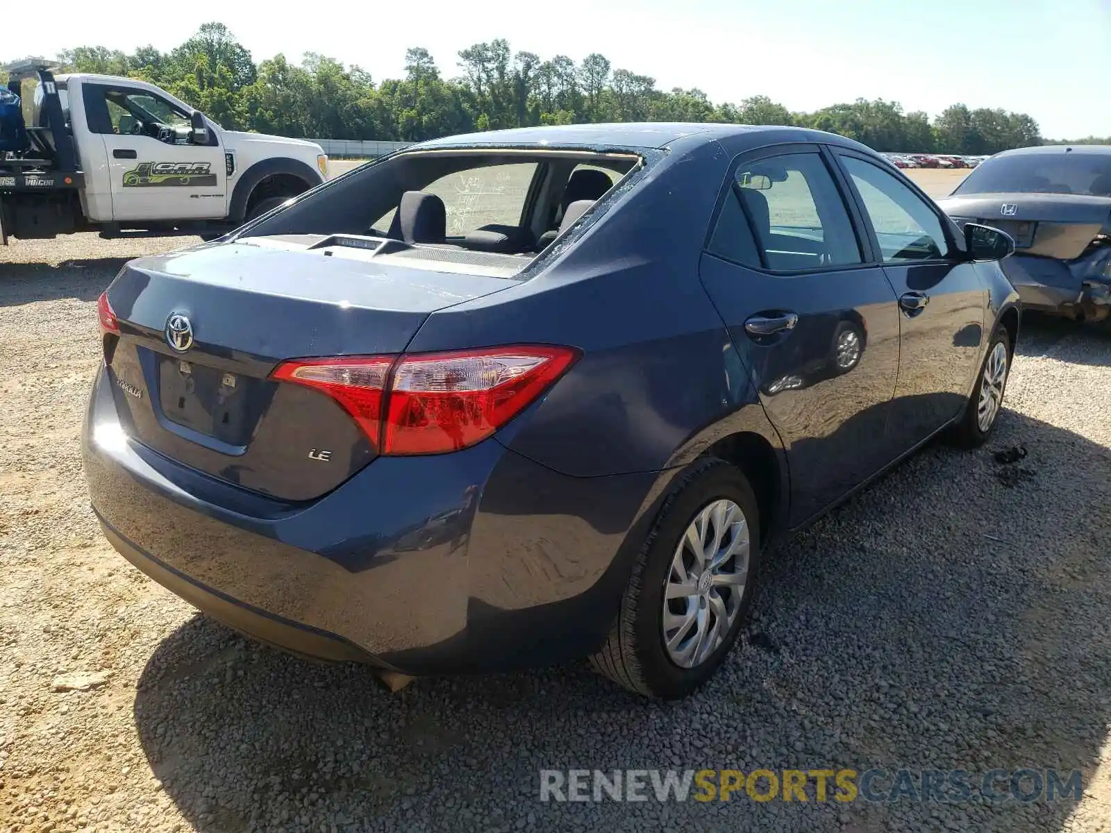 4 Photograph of a damaged car 5YFBURHE4KP938402 TOYOTA COROLLA 2019