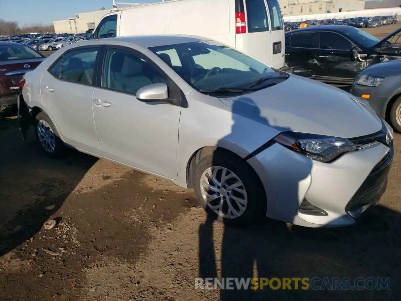 4 Photograph of a damaged car 5YFBURHE4KP938514 TOYOTA COROLLA 2019