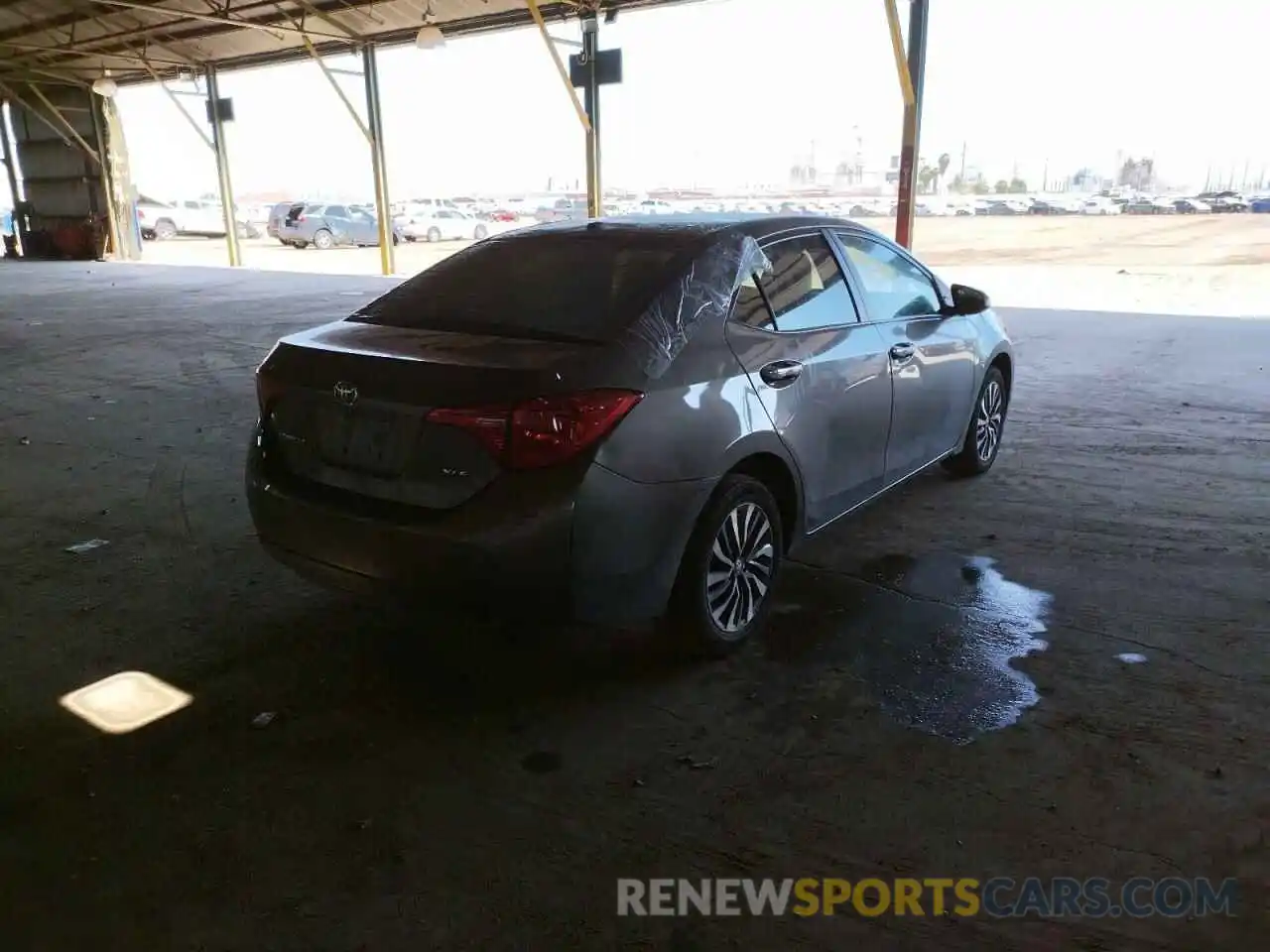 4 Photograph of a damaged car 5YFBURHE4KP939694 TOYOTA COROLLA 2019