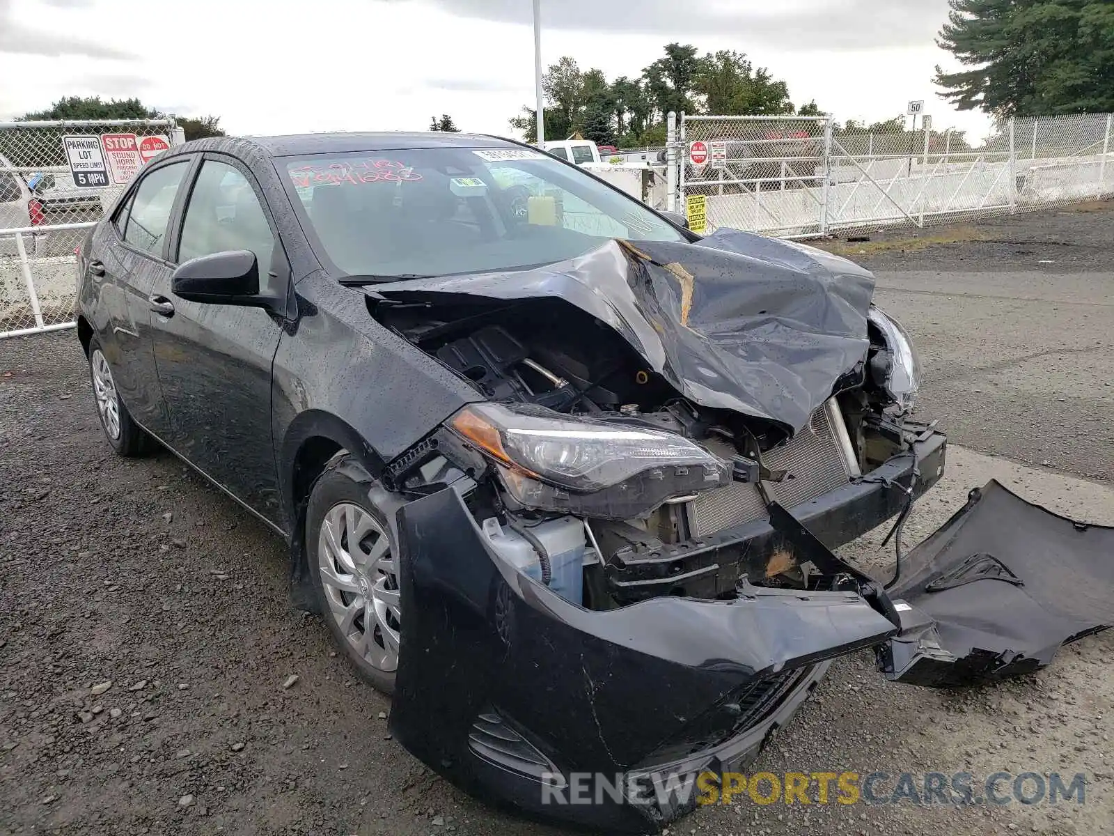 1 Photograph of a damaged car 5YFBURHE4KP941283 TOYOTA COROLLA 2019