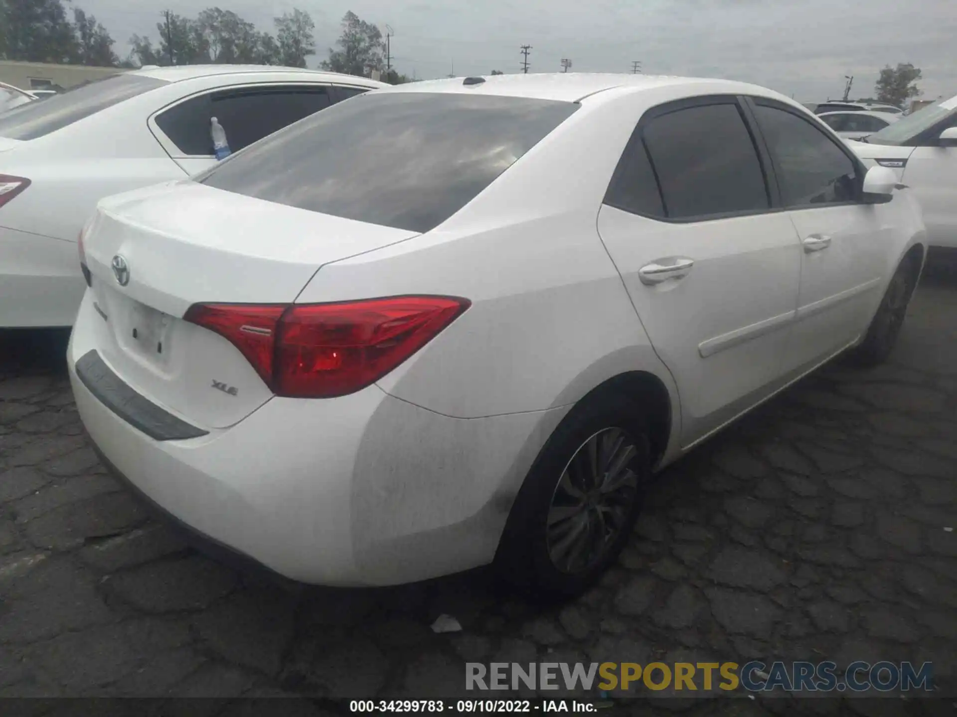 4 Photograph of a damaged car 5YFBURHE4KP943213 TOYOTA COROLLA 2019