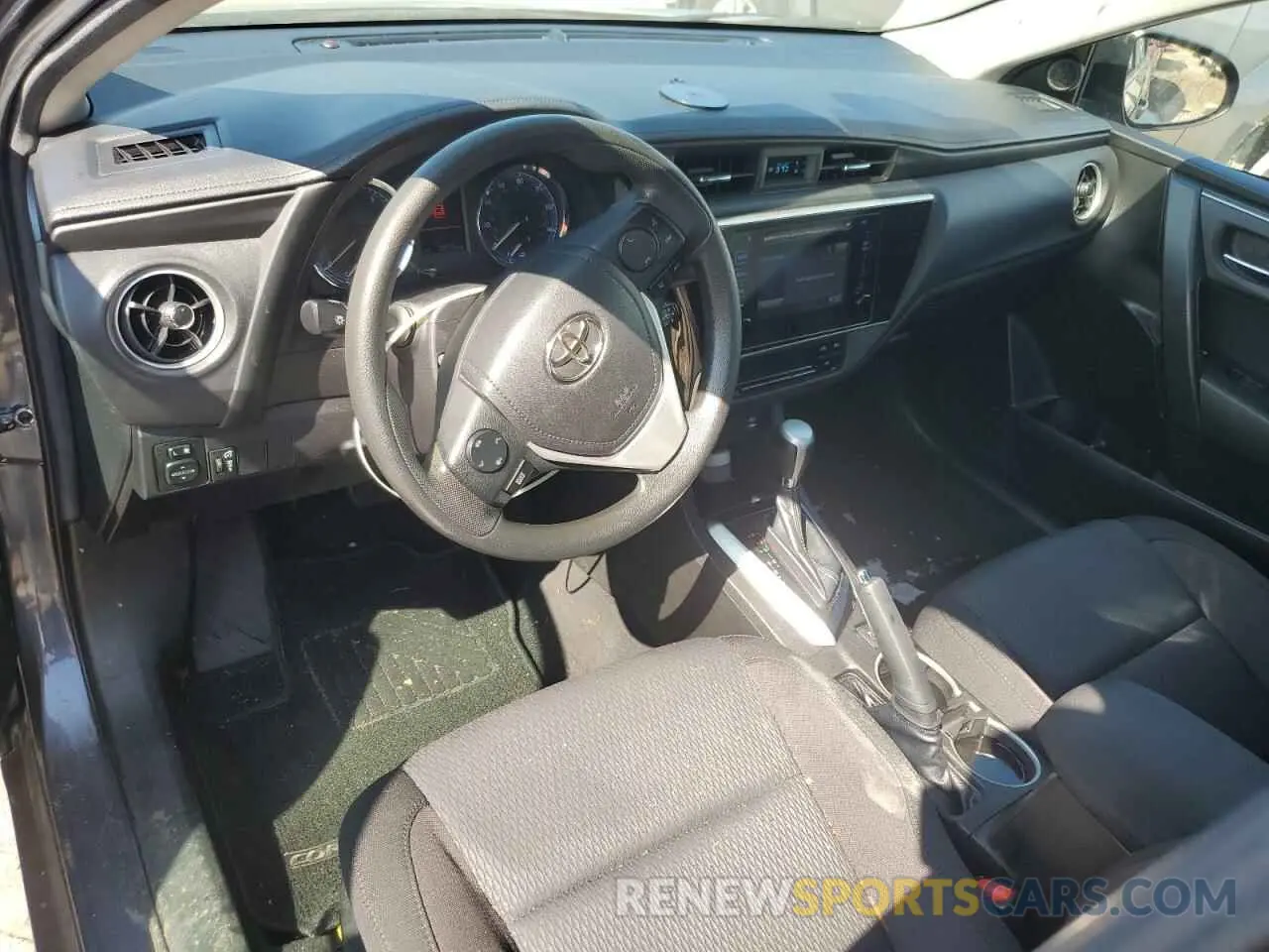 8 Photograph of a damaged car 5YFBURHE4KP943700 TOYOTA COROLLA 2019