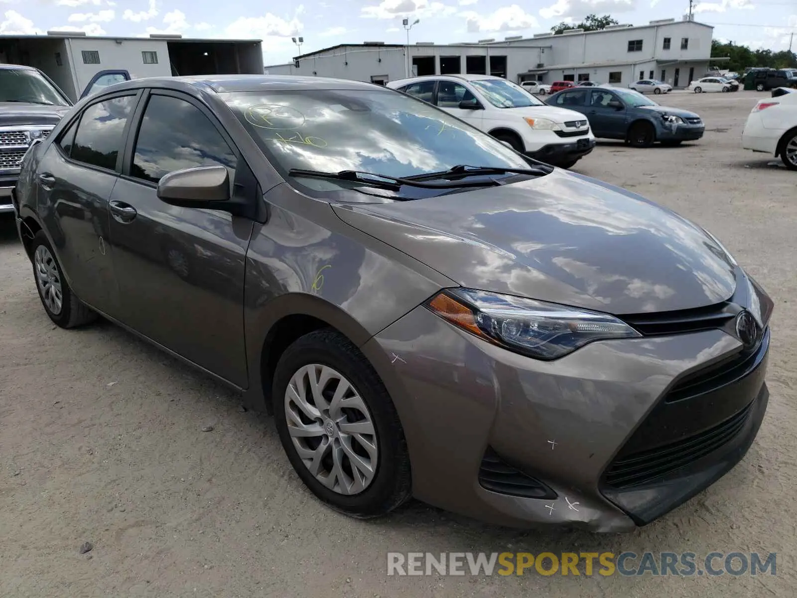 1 Photograph of a damaged car 5YFBURHE4KP945673 TOYOTA COROLLA 2019