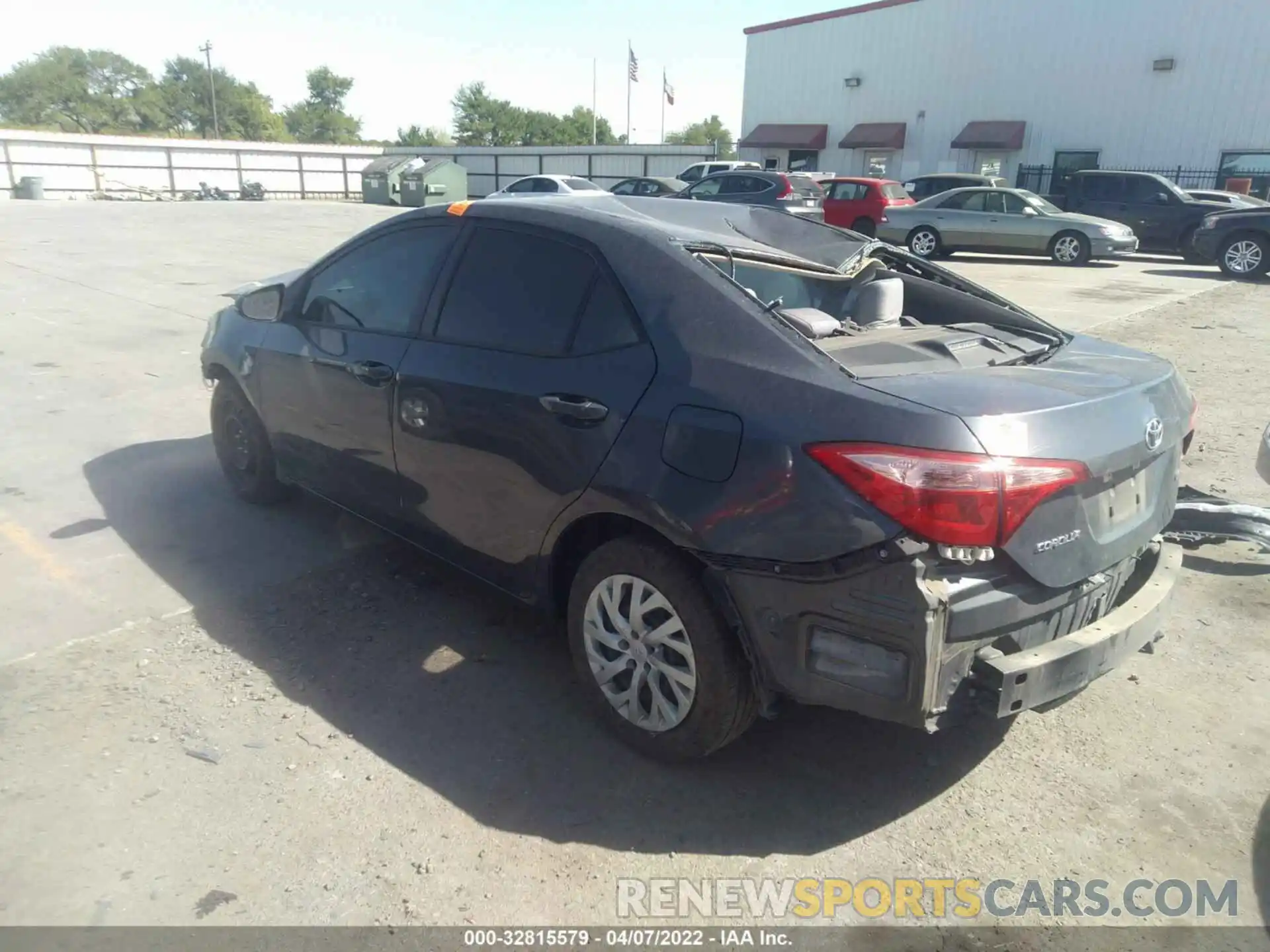 3 Photograph of a damaged car 5YFBURHE5KP863029 TOYOTA COROLLA 2019