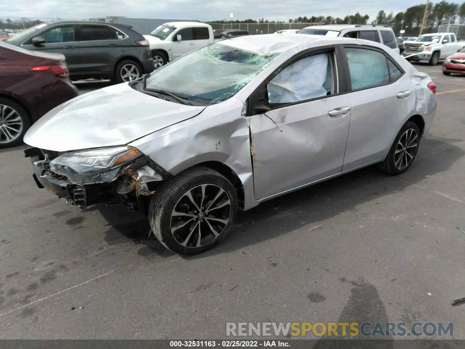 2 Photograph of a damaged car 5YFBURHE5KP865797 TOYOTA COROLLA 2019