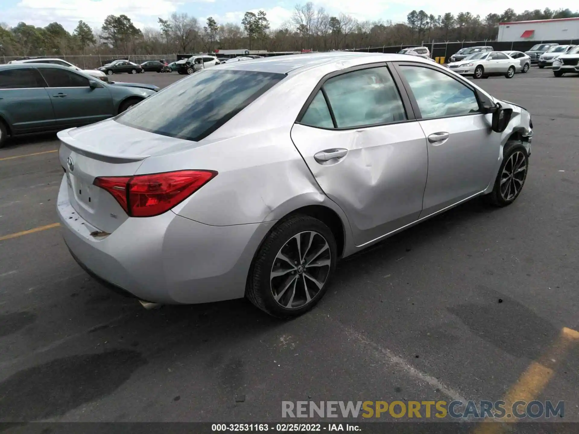 4 Photograph of a damaged car 5YFBURHE5KP865797 TOYOTA COROLLA 2019