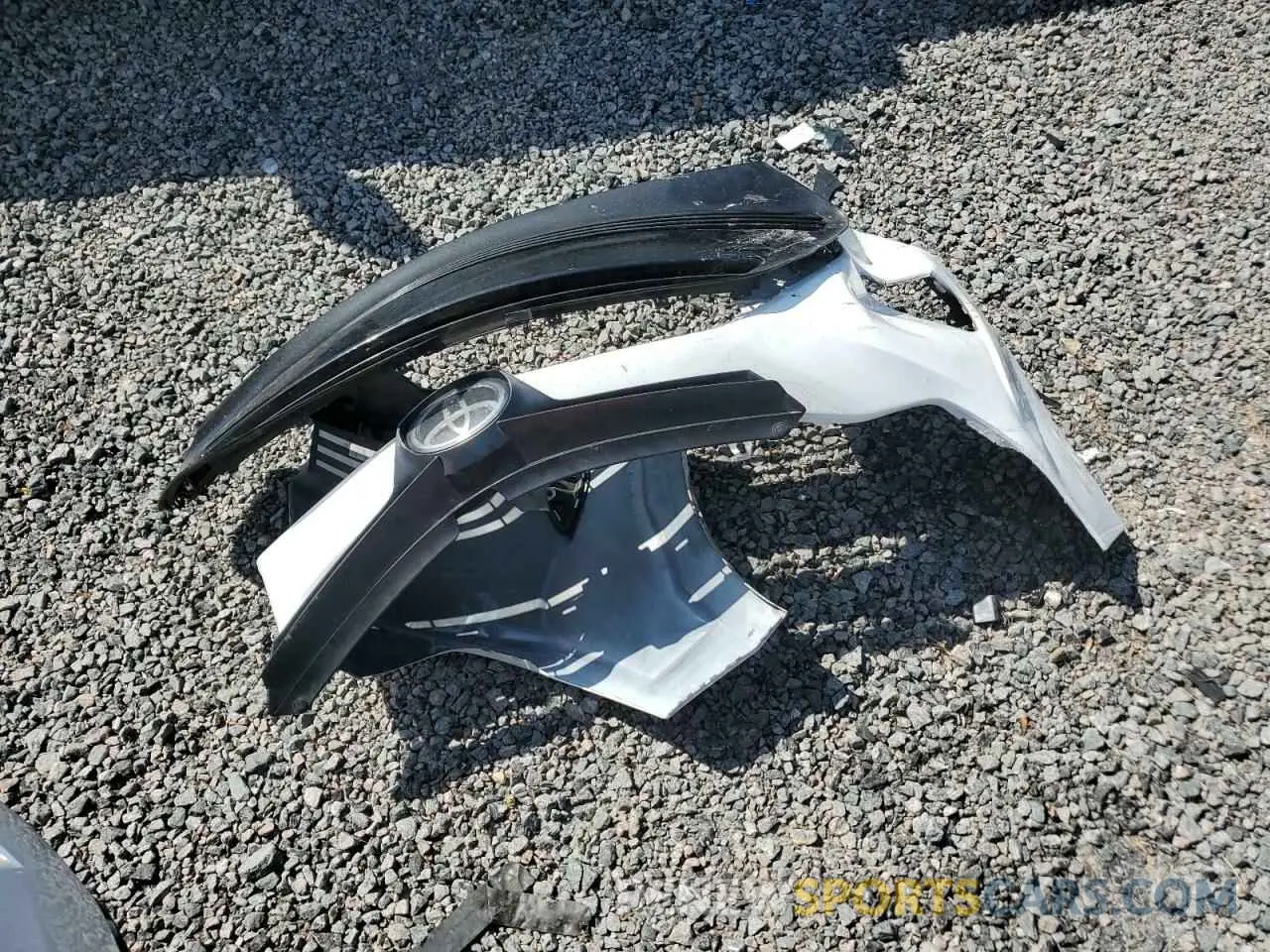 14 Photograph of a damaged car 5YFBURHE5KP868411 TOYOTA COROLLA 2019