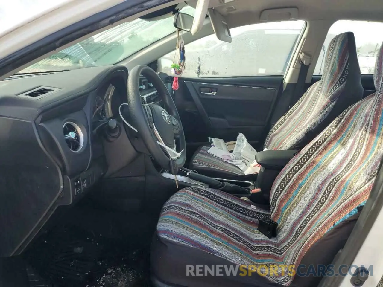 7 Photograph of a damaged car 5YFBURHE5KP869185 TOYOTA COROLLA 2019