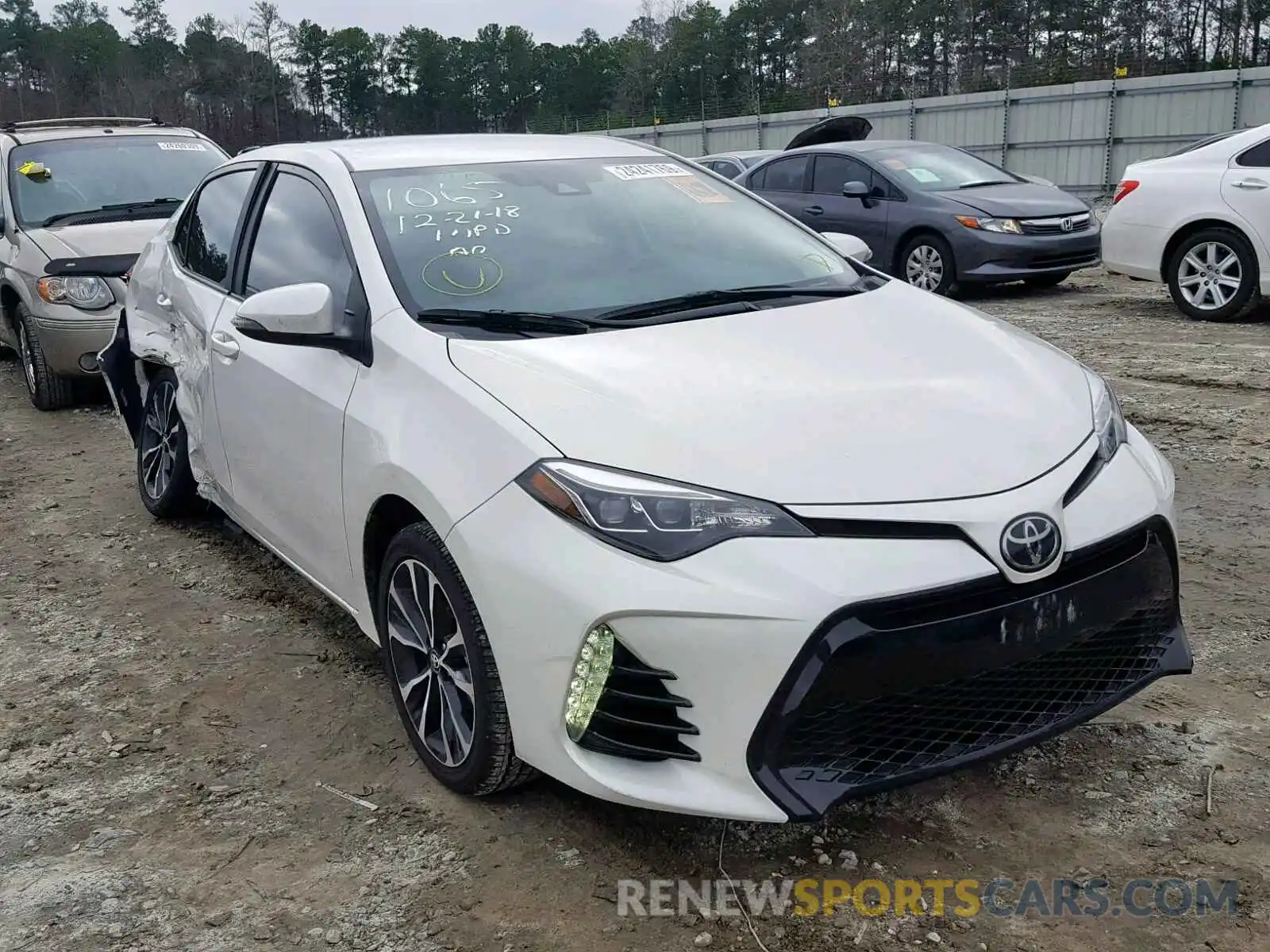 1 Photograph of a damaged car 5YFBURHE5KP871065 TOYOTA COROLLA 2019