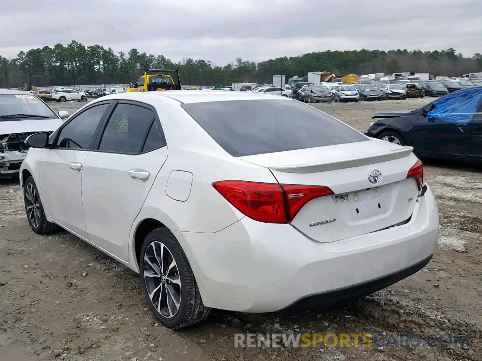 3 Photograph of a damaged car 5YFBURHE5KP871065 TOYOTA COROLLA 2019